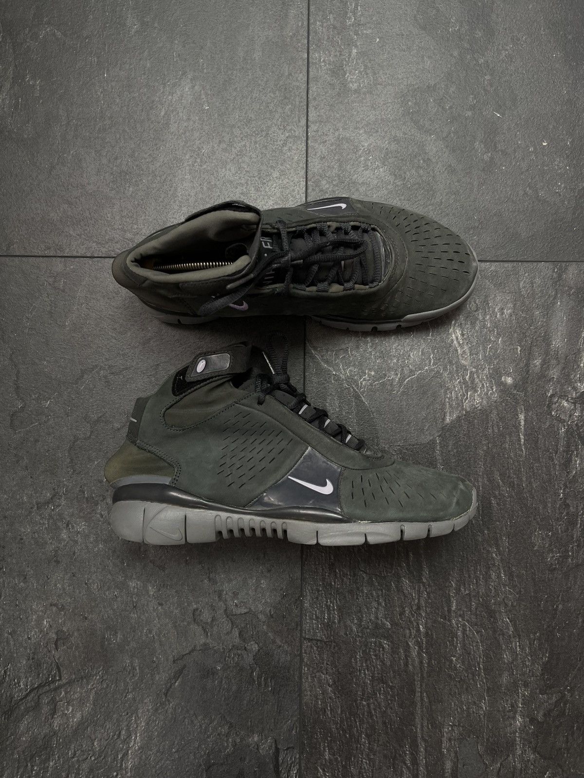Streetwear Vintage Nike rare sneakers Size US 8 / EU 41 - 1 Thumbnail