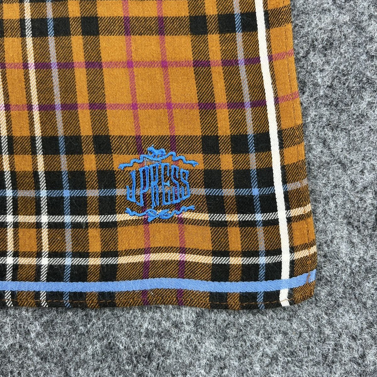 J. Press J. Press Handkerchief / Bandana / Neckerchief B1211 Size ONE SIZE - 2 Thumbnail
