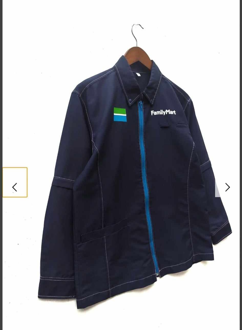 Japanese Brand Family Mart workers shirt Size US M / EU 48-50 / 2 - 3 Thumbnail