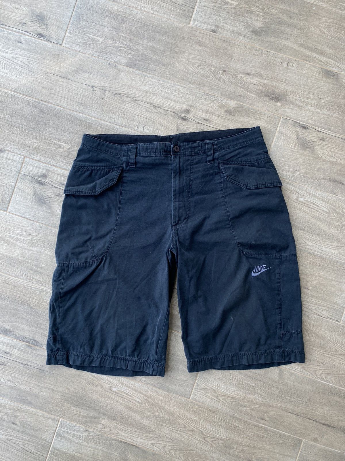 Nike × Vintage Nike Vintage cargo Shorts Size US 34 / EU 50 - 1 Thumbnail