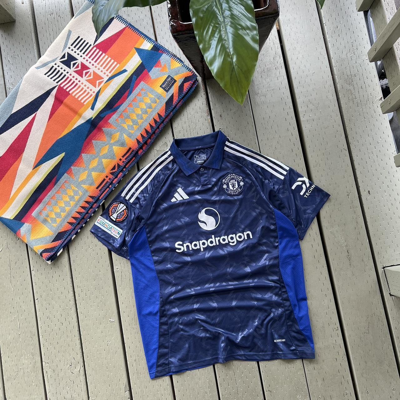 Adidas Manchester United Adidas 2024/25 AWAY jersey GARNACHO 17 Size US XXL / EU 58 / 5 - 4 Thumbnail