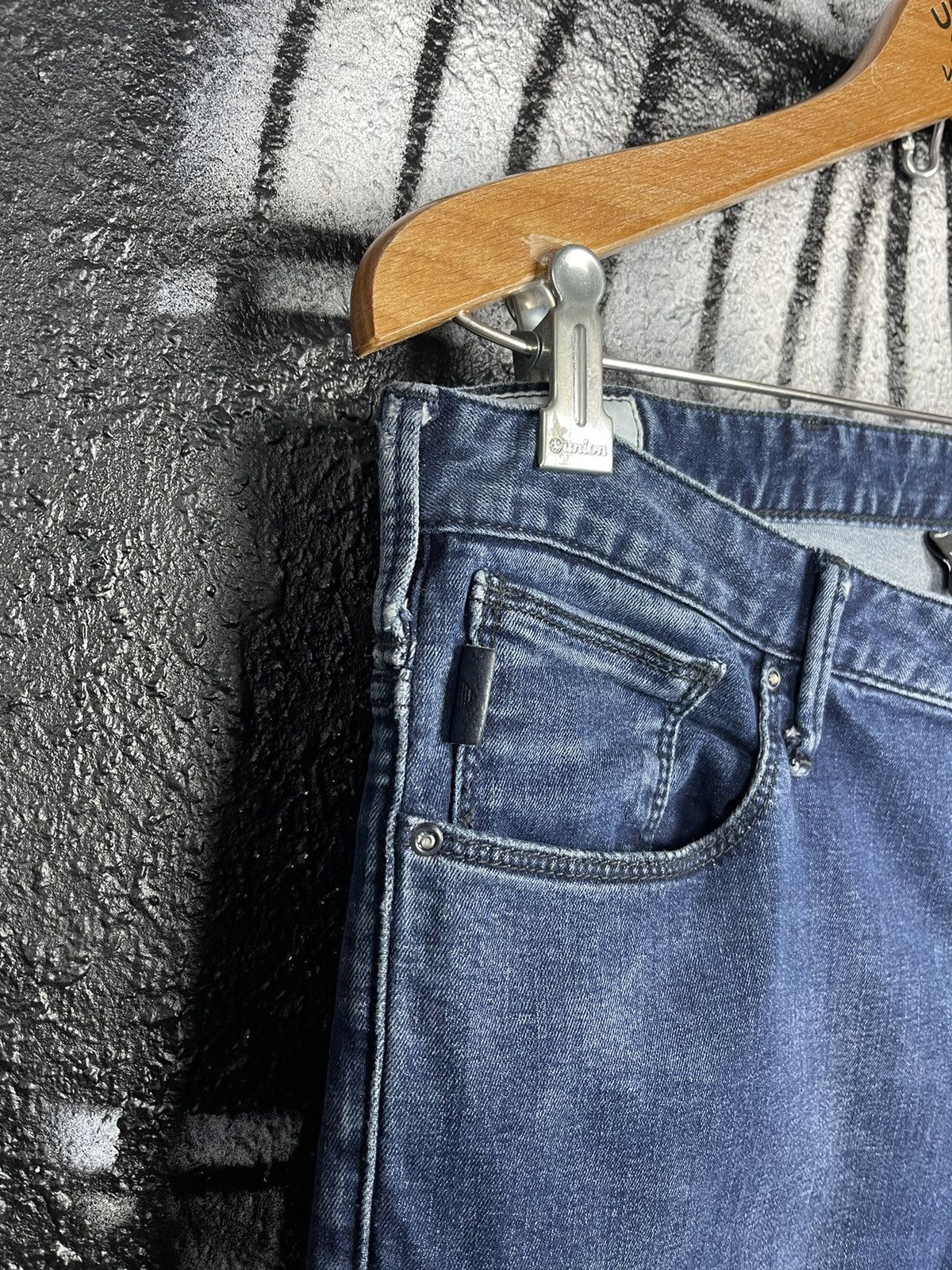 Emporio Armani Emporio Armani 9.5 oz. Slim Fit Blue Denim Jeans Size W32 Size US 32 / EU 48 - 8 Thumbnail
