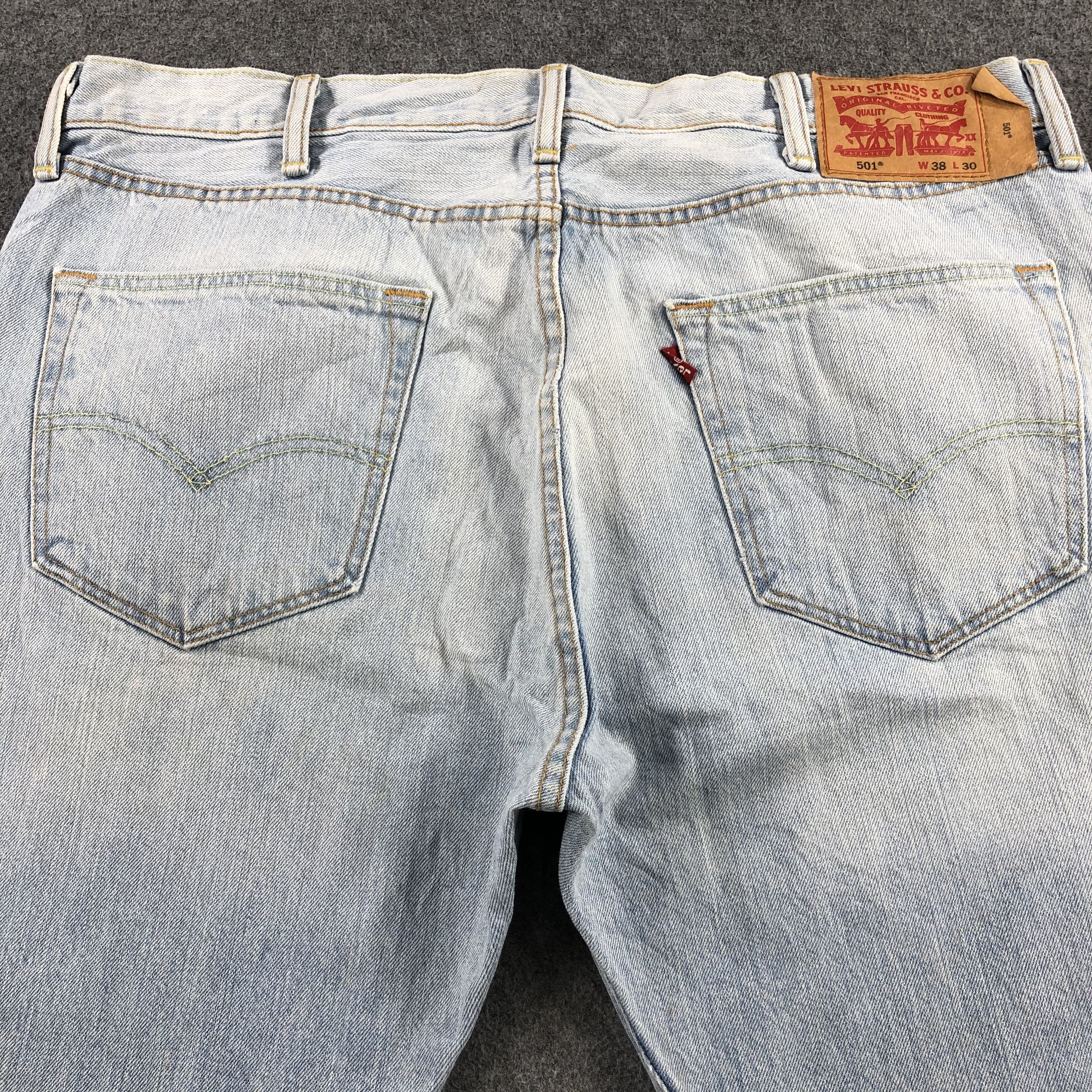 Levi's Vintage Light Wash Levis 501 Jeans-J2122 Size US 39 - 4 Thumbnail