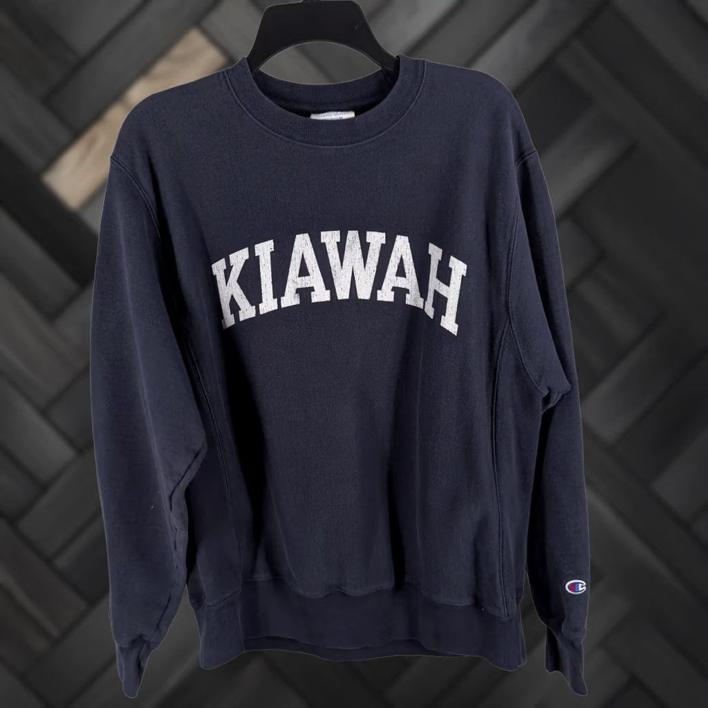 Champion VINTAGE Champion Reverse Weave Kiawah Island South Carolina Sweatshirt Navy M Mens Size M Pullover Graphic Cracked Screenprint World Size US M / EU 48-50 / 2 - 1 Thumbnail