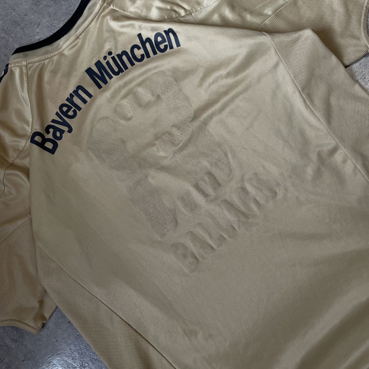 Adidas Vintage Adidas 04/05 Bayern Munchen Ballack #13 Size US XL / EU 56 / 4 - 4 Thumbnail