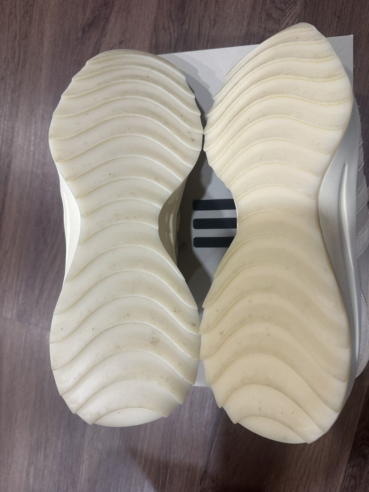 Adidas × Fear of God Fear of God Clay Los Angeles Runner Size US 9.5 / EU 42-43 - 8 Thumbnail