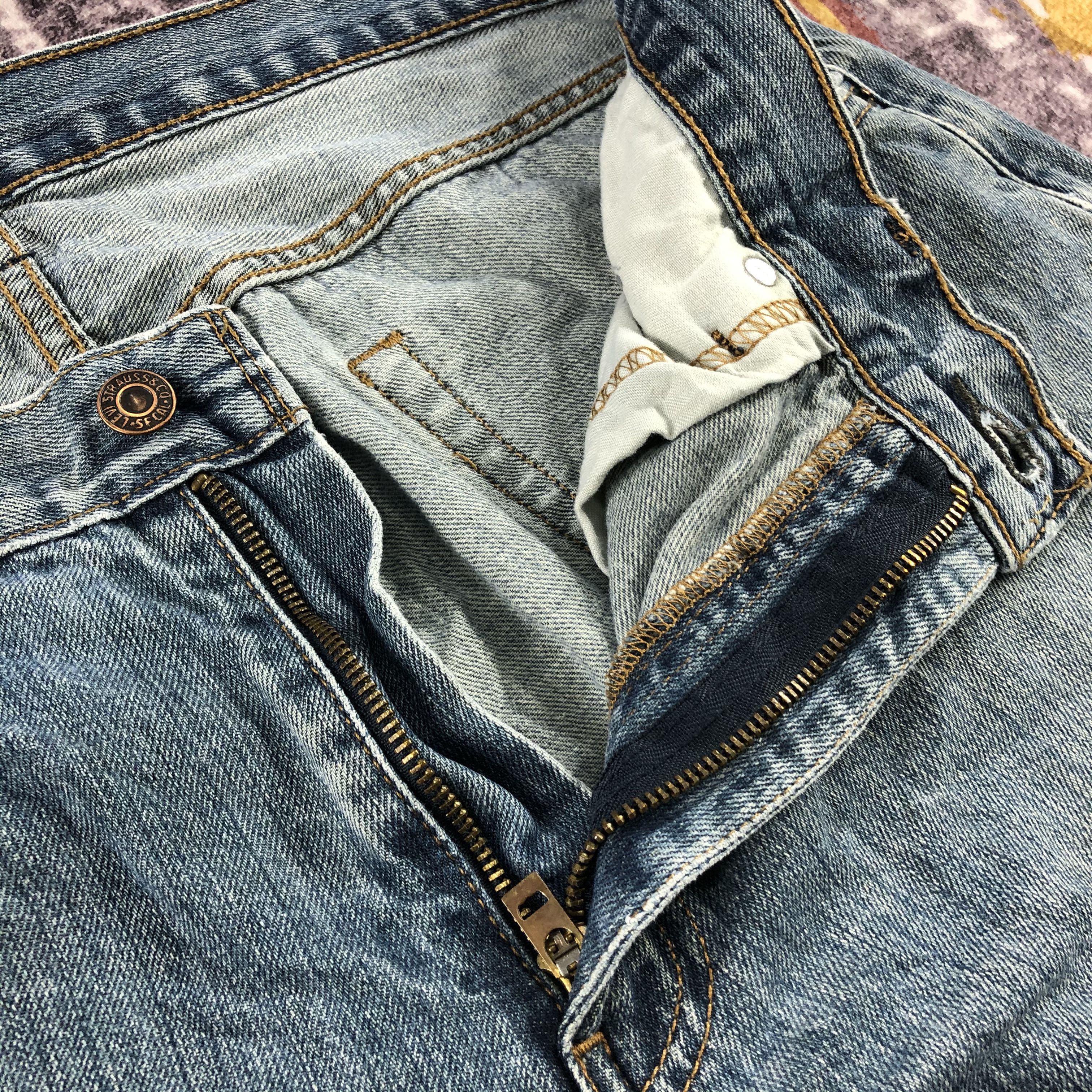 Levi's × Vintage Vintage Blue Wash Levis 559 Jeans-JM3089 Size US 35 - 9 Thumbnail