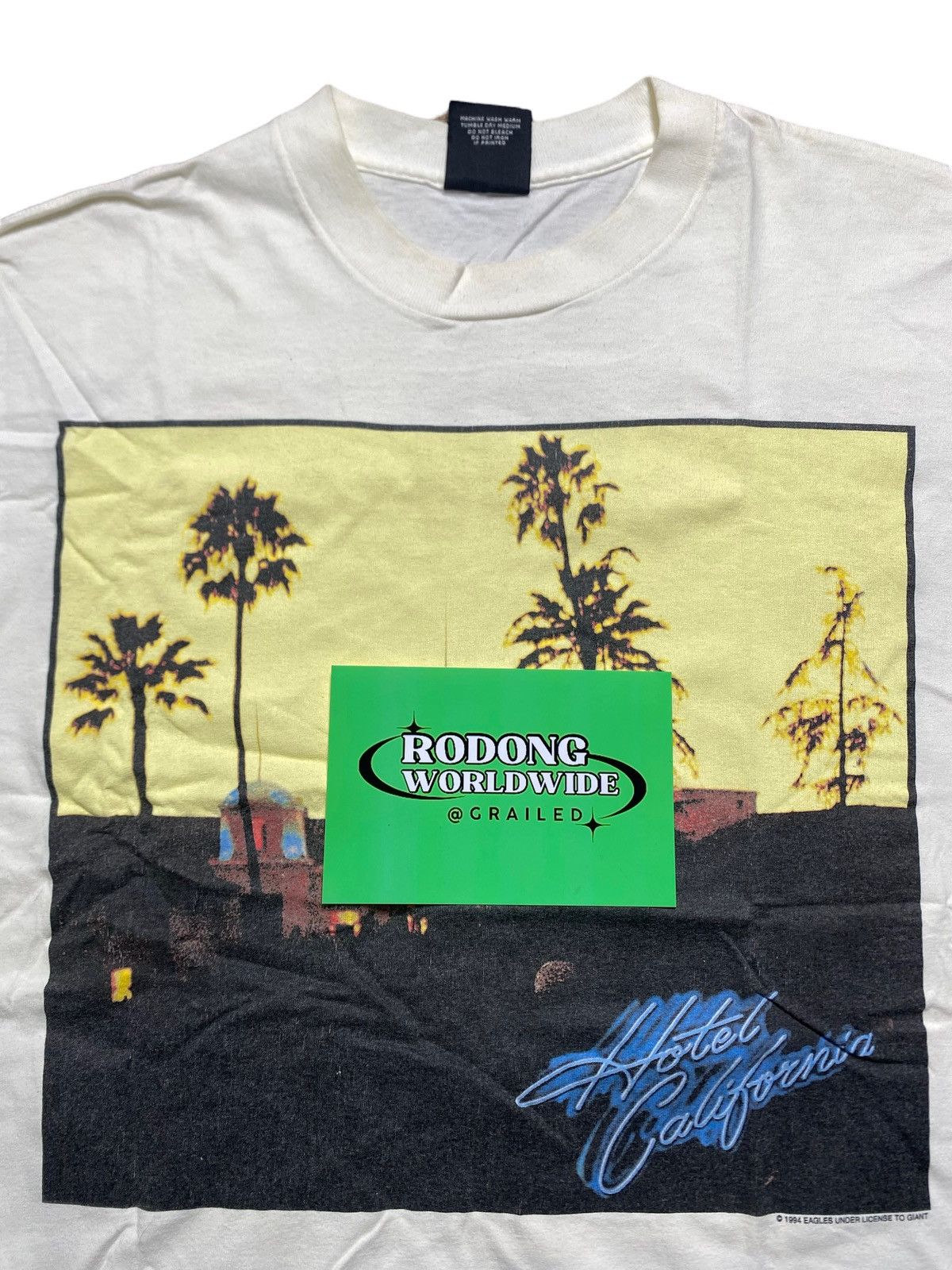Band Tees VINTAGE EAGLES HOTEL CALIFORNIA HELL FREEZES OVER 1994 TOUR Size US L / EU 52-54 / 3 - 3 Thumbnail
