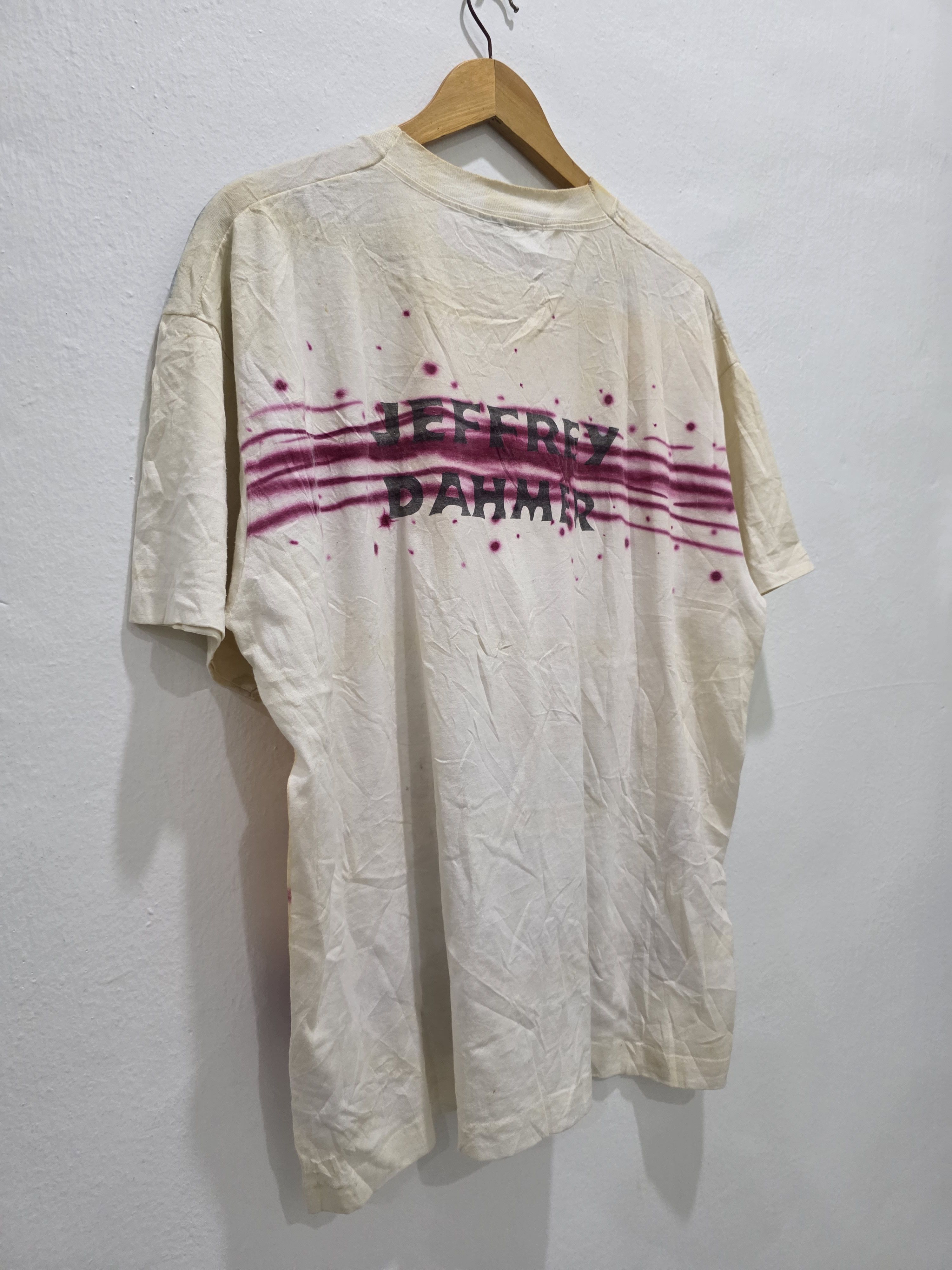 Vintage Rare!! Vintage 90s Jeffrey Dahmer Serial Killer Tshirt Size US XL / EU 56 / 4 - 9 Thumbnail