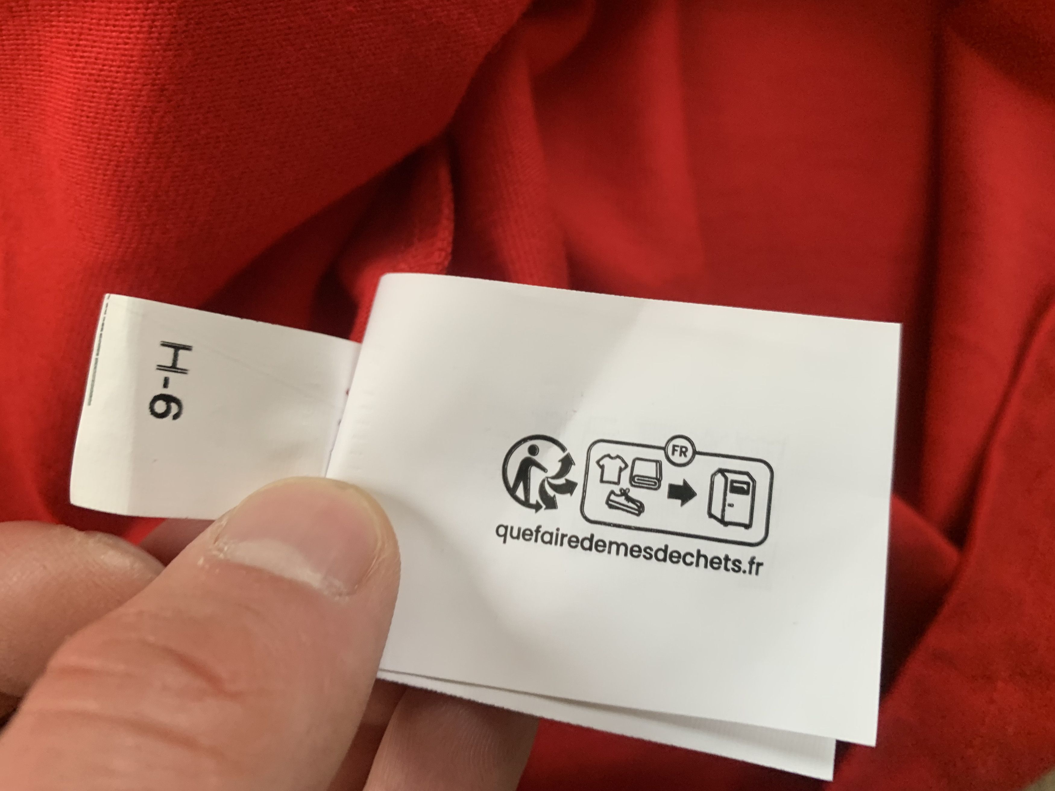 Pull & Bear Pull&Bear Mens Red Cotton T Shirt Size US XL / EU 56 / 4 - 7 Thumbnail
