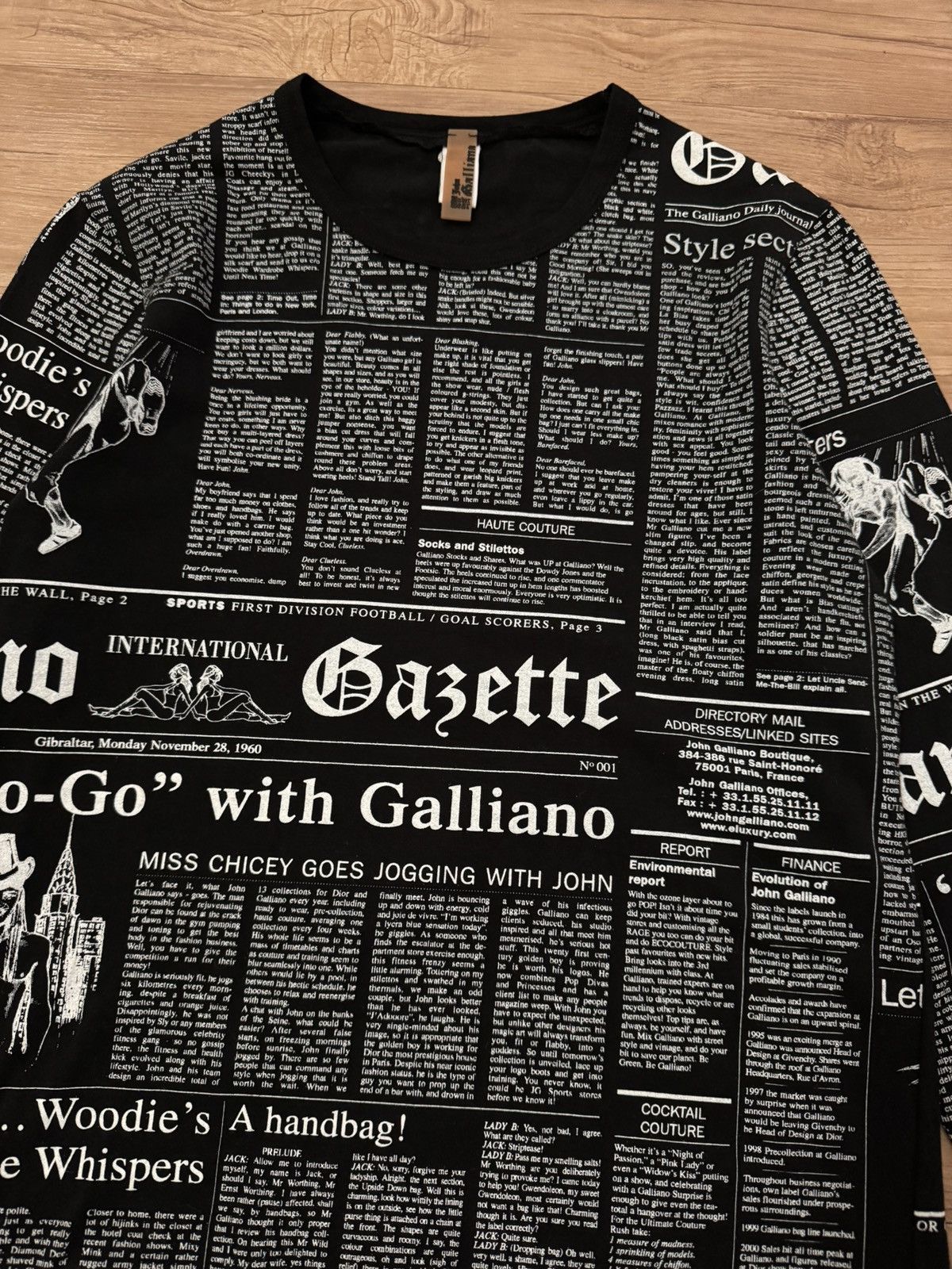 John Galliano Rare !! Vintage John Calliano newspaper print LS Shirt Size US S / EU 44-46 / 1 - 3 Thumbnail