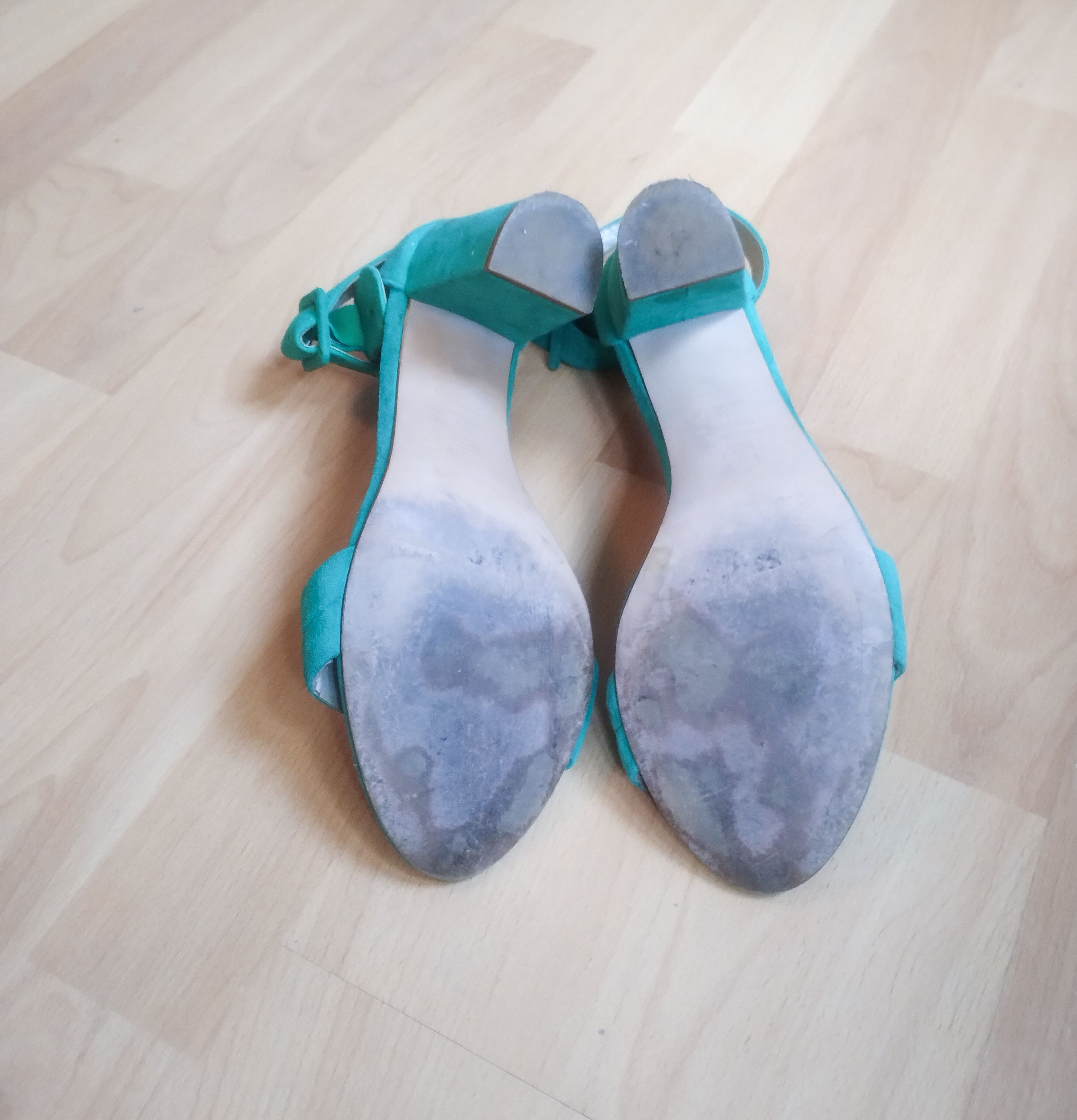 Zara ZARA Woman Neon Turquoise Block Heel Sandals - Size 7.5 US Size US 7.5 / IT 37.5 - 5 Thumbnail