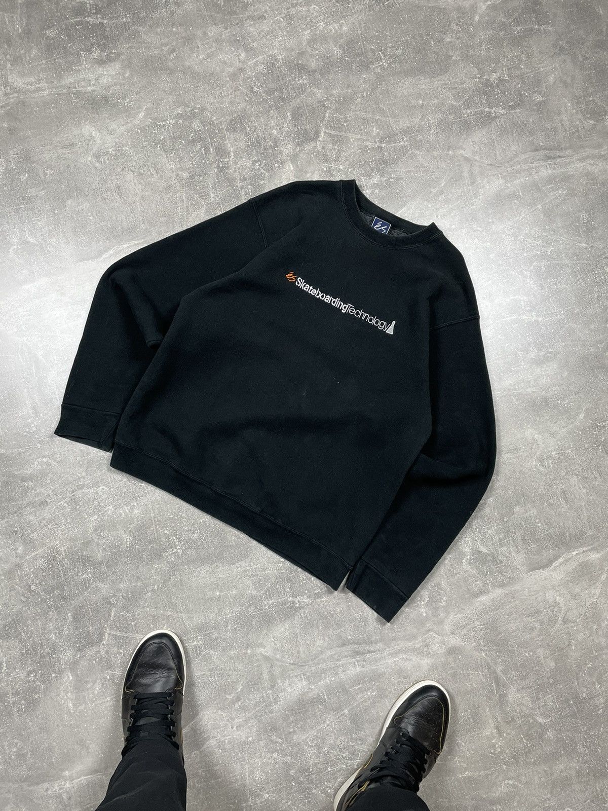 Vintage × eS Rare ES Skateboarding Footwear Sweatshirt Made in USA Size US L / EU 52-54 / 3 - 1 Thumbnail