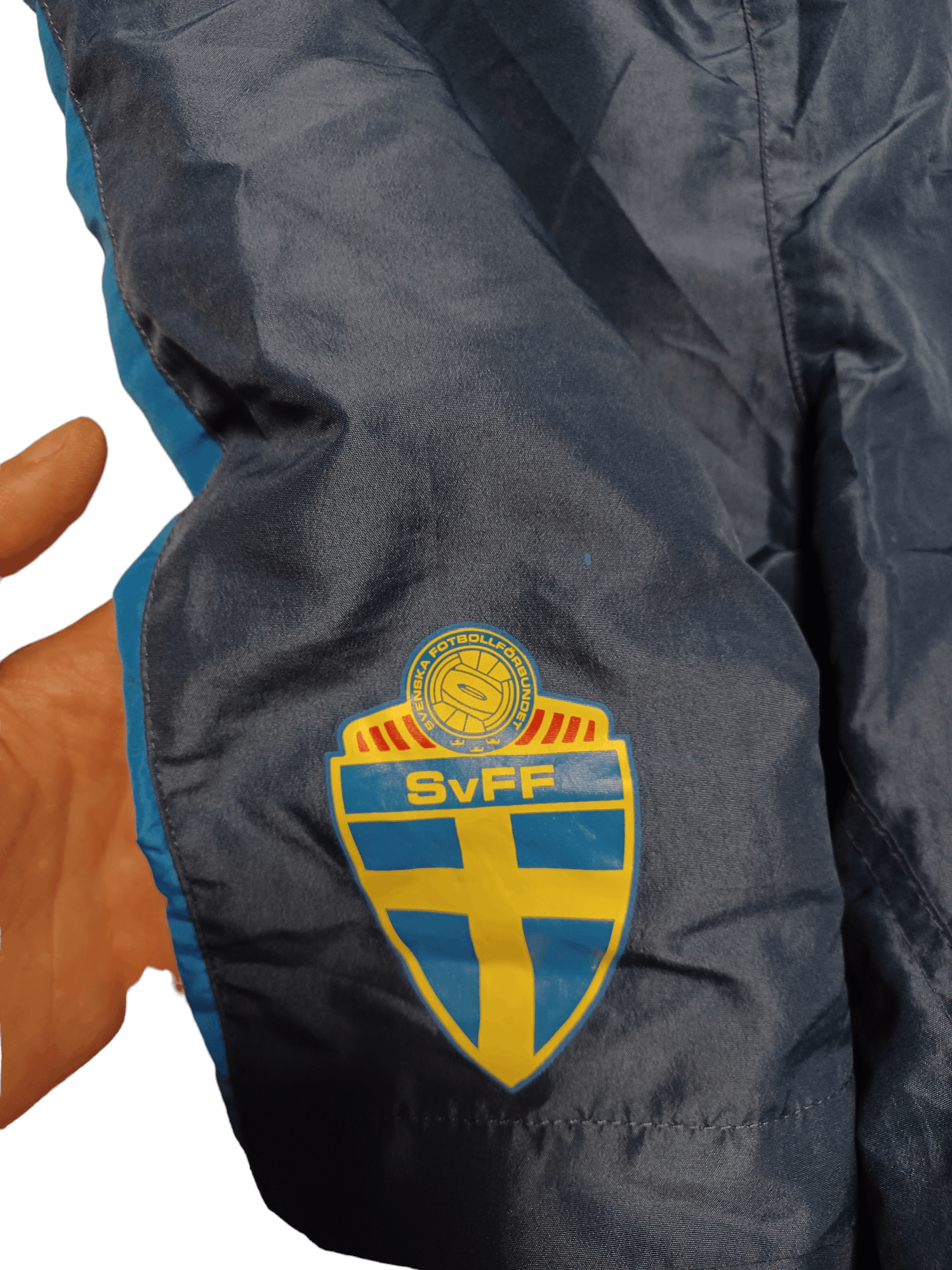 Umbro UMBRO VINTAGE SWEDEN SOCCER NATIONAL TEAM NYLON SHORTS DRILL Size US 34 / EU 50 - 3 Thumbnail