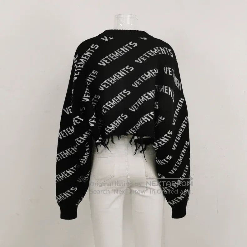 Vetements Vetements Wool letter logo round-neck long-sleeved sweater Size US M / EU 48-50 / 2 - 2 Thumbnail