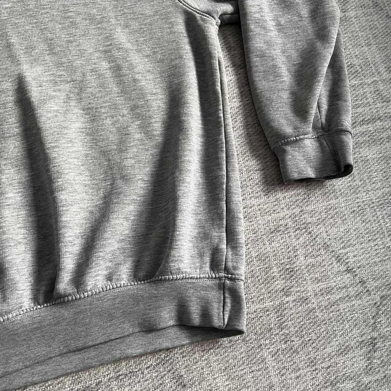 Nike Vintage 2000s Y2K Nike Grey Distress Grunge Crewneck Sweater Size US L / EU 52-54 / 3 - 3 Thumbnail