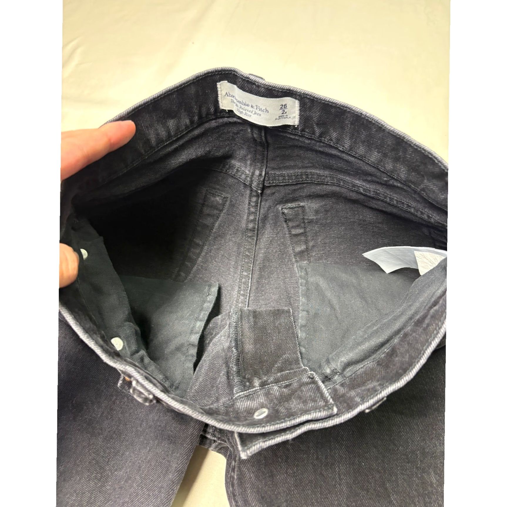 Abercrombie & Fitch Abercrombie & Fitch Jeans 90s Relaxed High Rise Split Hem Black 26X31 Womens Size 26" / US 2 / IT 38 - 4 Thumbnail