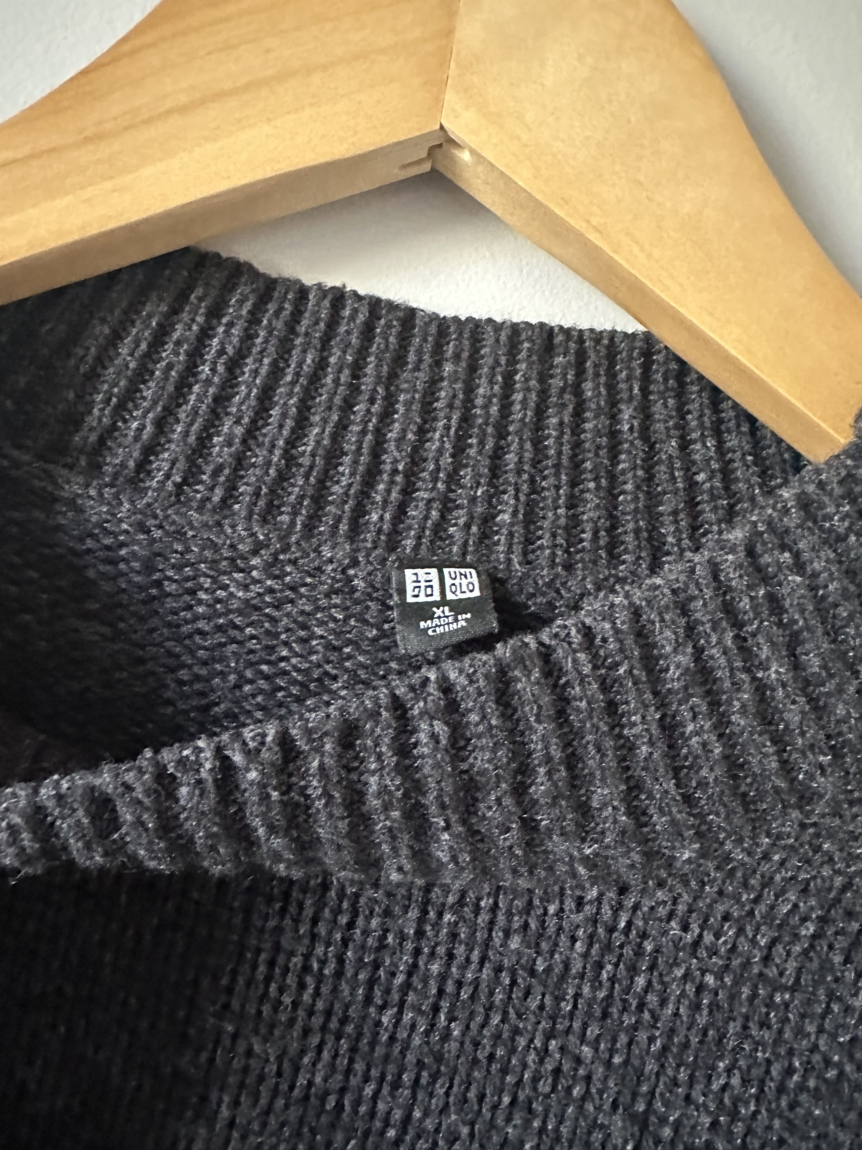 Uniqlo Faded Black Mock Neck Knit Sweater Size US XL / EU 56 / 4 - 2 Thumbnail