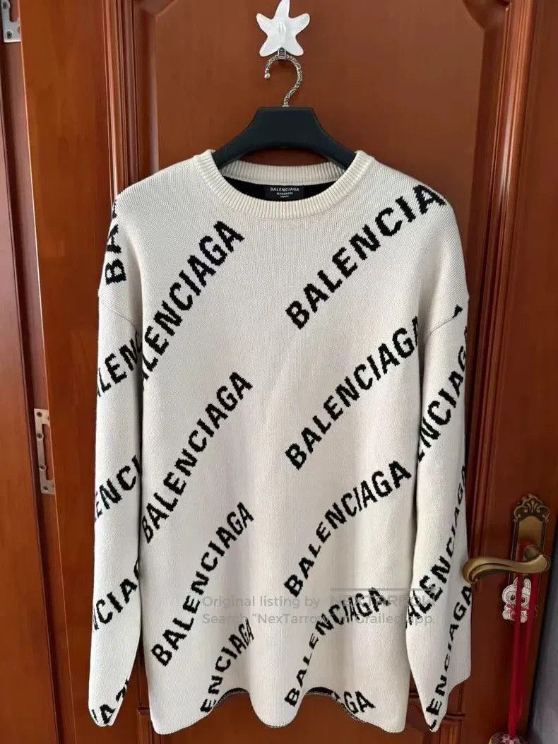 Balenciaga Balenciaga Beige Logo Print Sweater. Size US S / EU 44-46 / 1 - 1 Thumbnail
