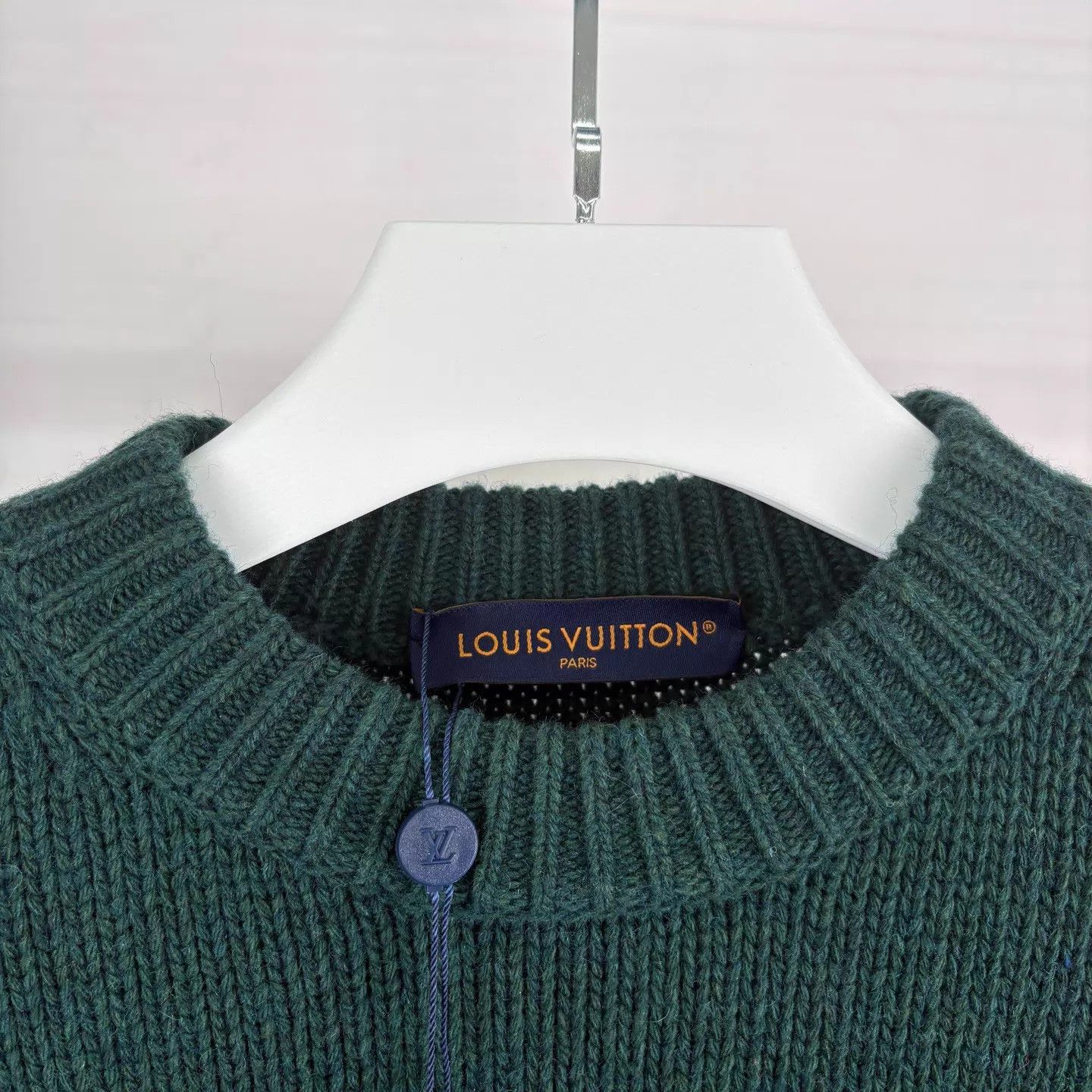 Louis Vuitton Louis Vuitton green cartoon sweater Size S new Size US S / EU 44-46 / 1 - 3 Thumbnail