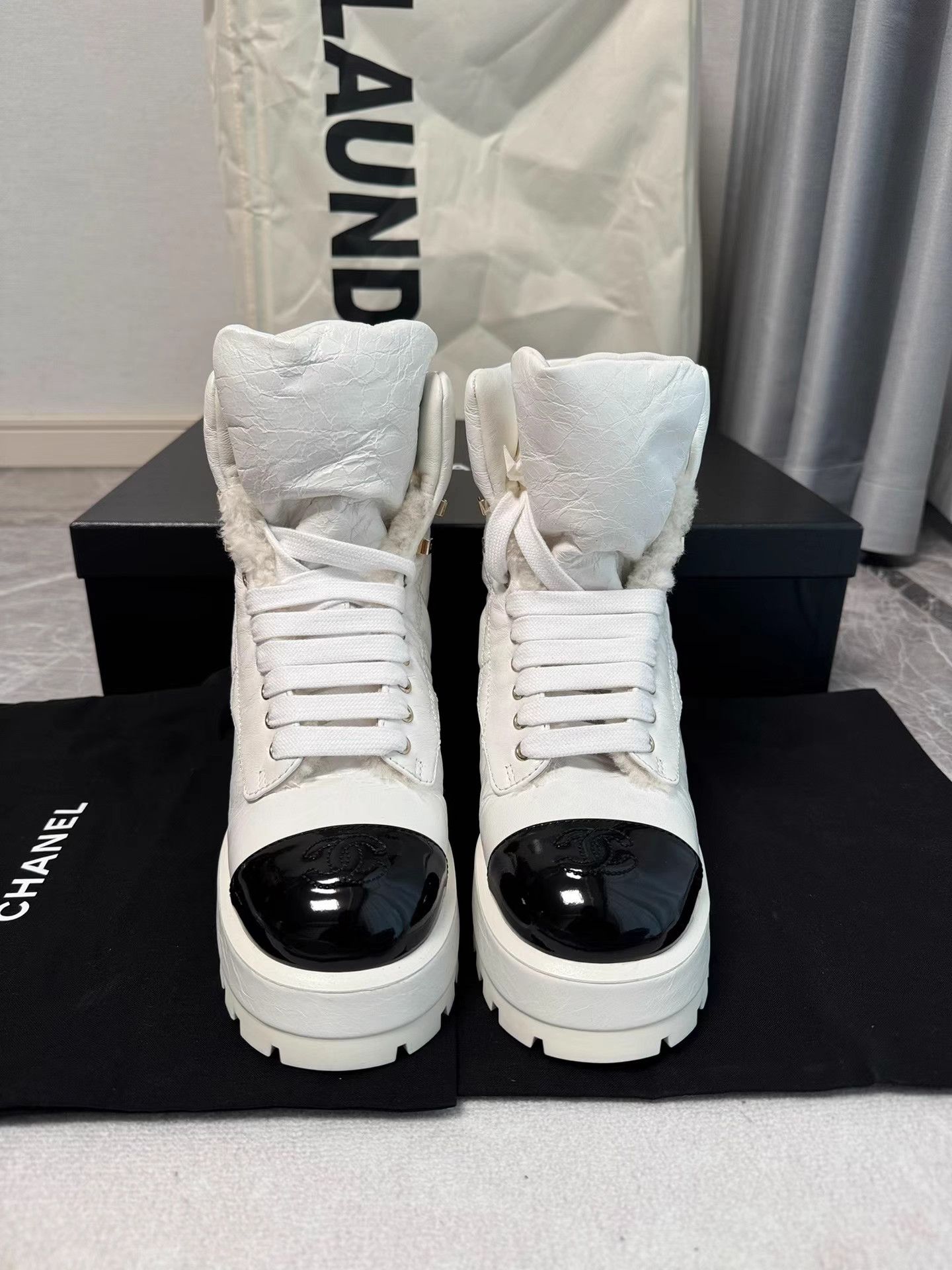 Chanel Chanel Black & White Platform Ankle Boots K6 Size US 7.5 / IT 37.5 - 2 Thumbnail