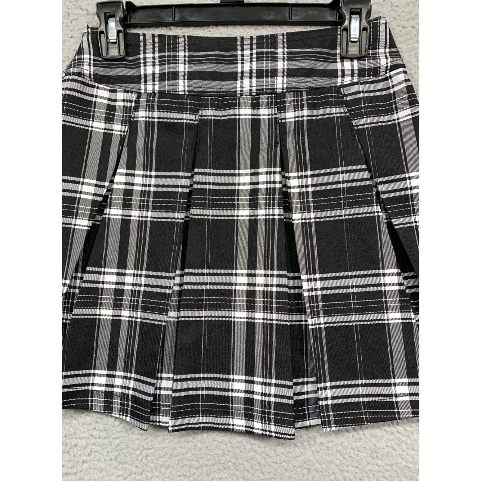 Vintage No Boundaries Mini Skirt Junior's Size XS Black White Plaid Pleated Patchwork Skirt Boys Girls Size 26" / US 2 / IT 38 - 6 Thumbnail
