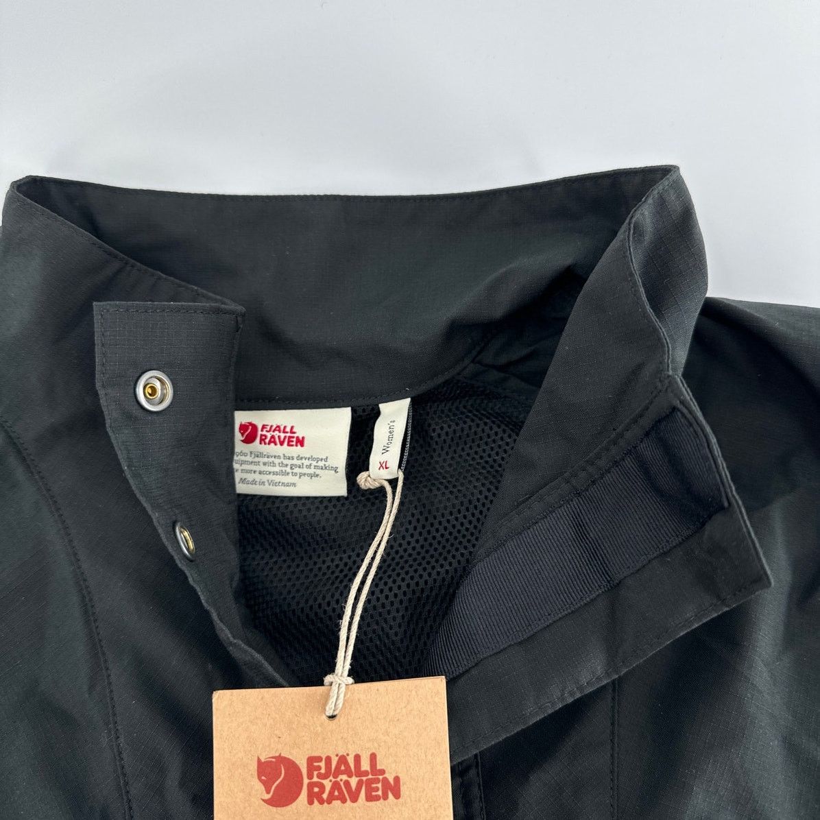 Fjallraven Fjallraven Women's Black Abisko Hike Anorak Jacket Size XL Size XL / US 12-14 / IT 48-50 - 7 Thumbnail