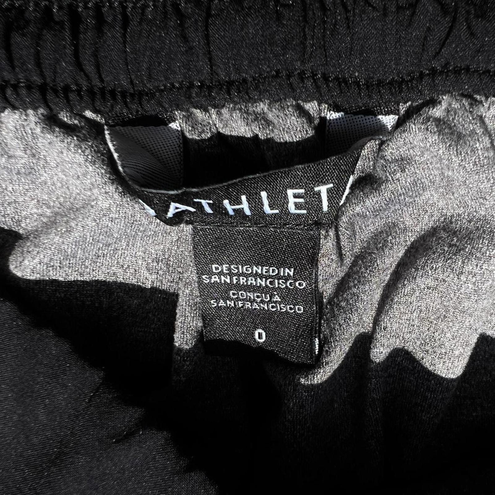 Athleta Black Athleta Gorpcore Cargo Pants Size 25" / US 0 / IT 36 - 3 Thumbnail