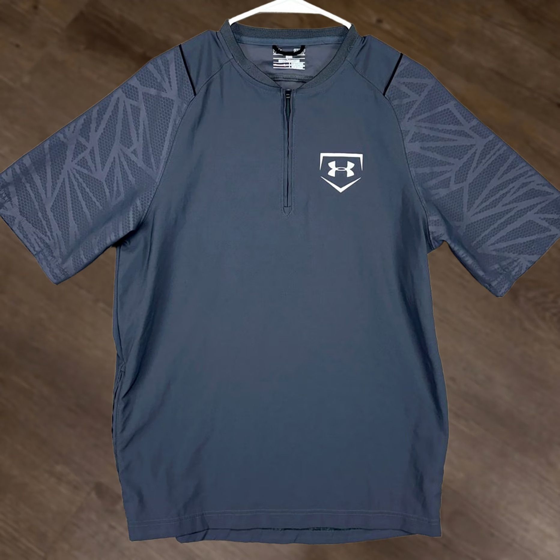 Under Armour Under Armour AllSeasonGear Pullover Jacket Mens Small Quarter Zip Short Sleeve Gray Activewear Casual Sportswear Shirt Mens Size US S / EU 44-46 / 1 - 1 Thumbnail