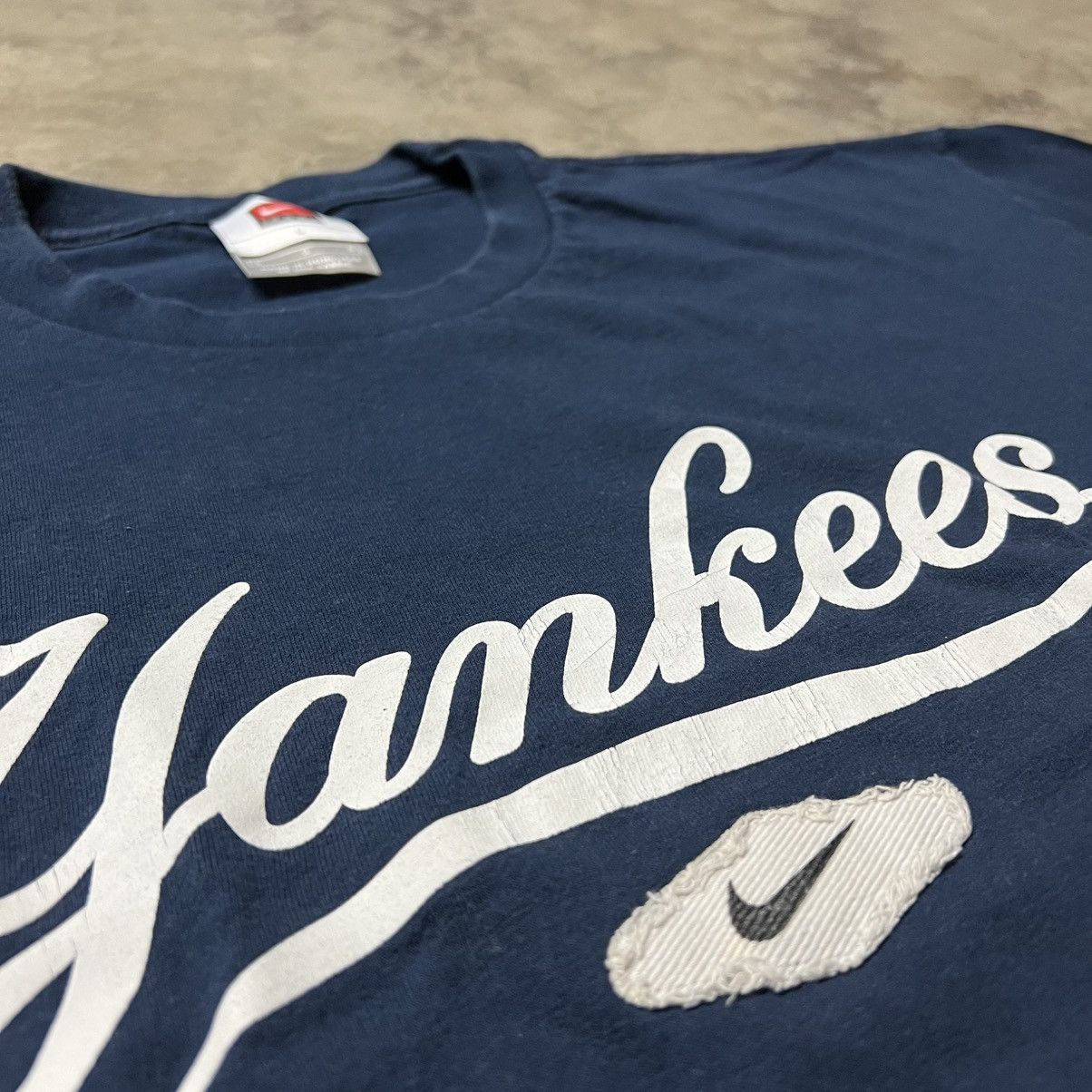 New York Yankees × Nike × Vintage Vintage 2000’s MLB New York Yankees Team Nike T-Shirt Size US L / EU 52-54 / 3 - 5 Thumbnail
