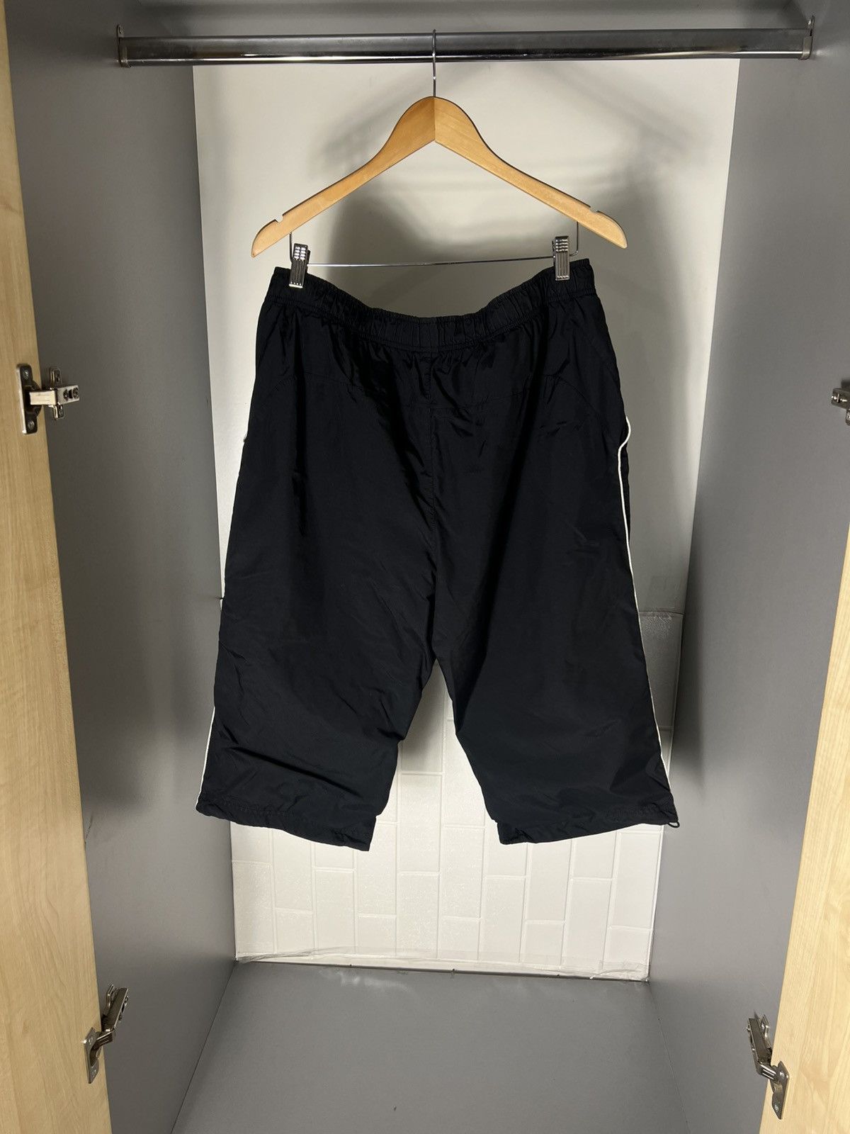 Nike VINTAGE NIKE NYLON RETRO SHORTS DRILL SWOOSH USA Y2K 90s SK8 Size US 36 / EU 52 - 13 Thumbnail