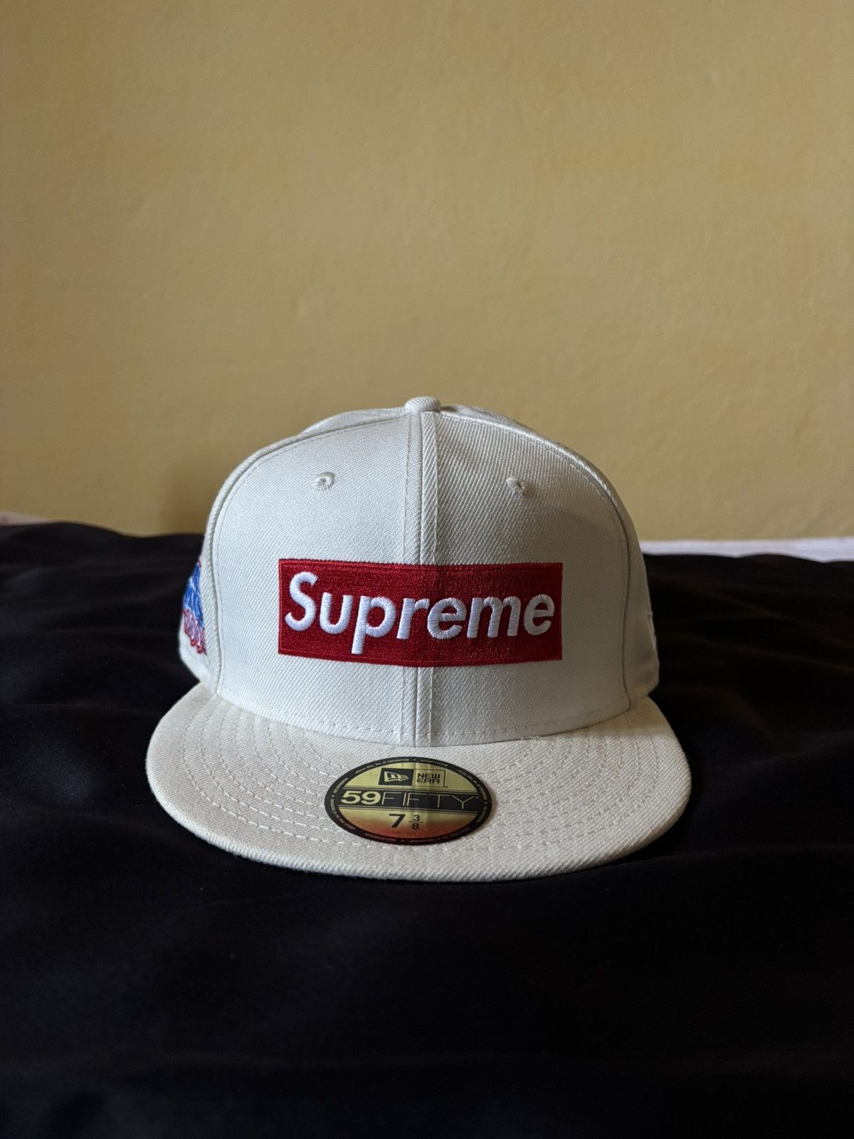 Supreme Supreme World Famous Box Logo New Era Hat Black