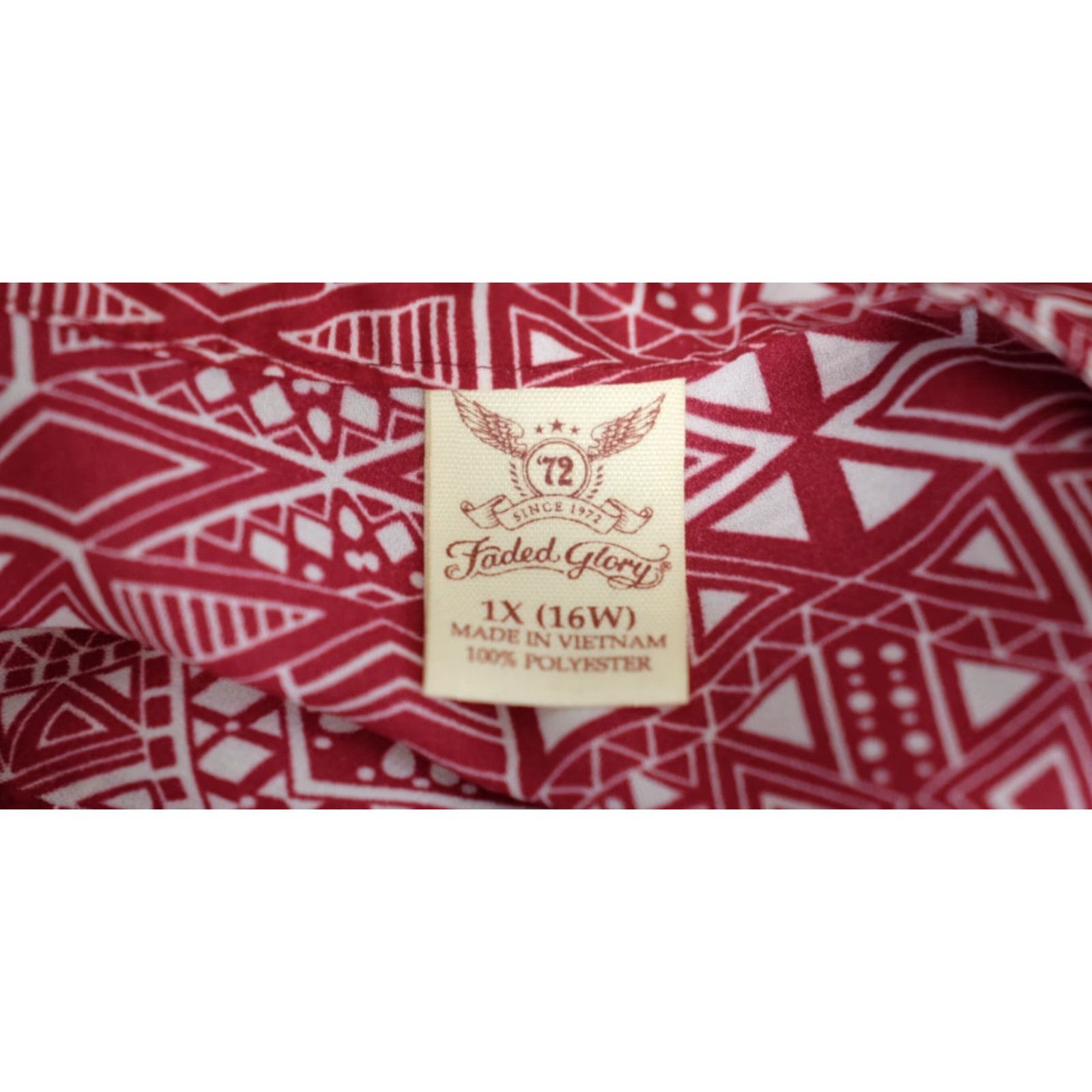 Faded Glory Faded Glory Shirt Tunic Womens 1X Deep Red/White Button Up Sheer Chiffon V-Neck Short Sleeve Geometric Lightweight Casual Workwear 1X Womens Size XL / US 12-14 / IT 48-50 - 7 Thumbnail