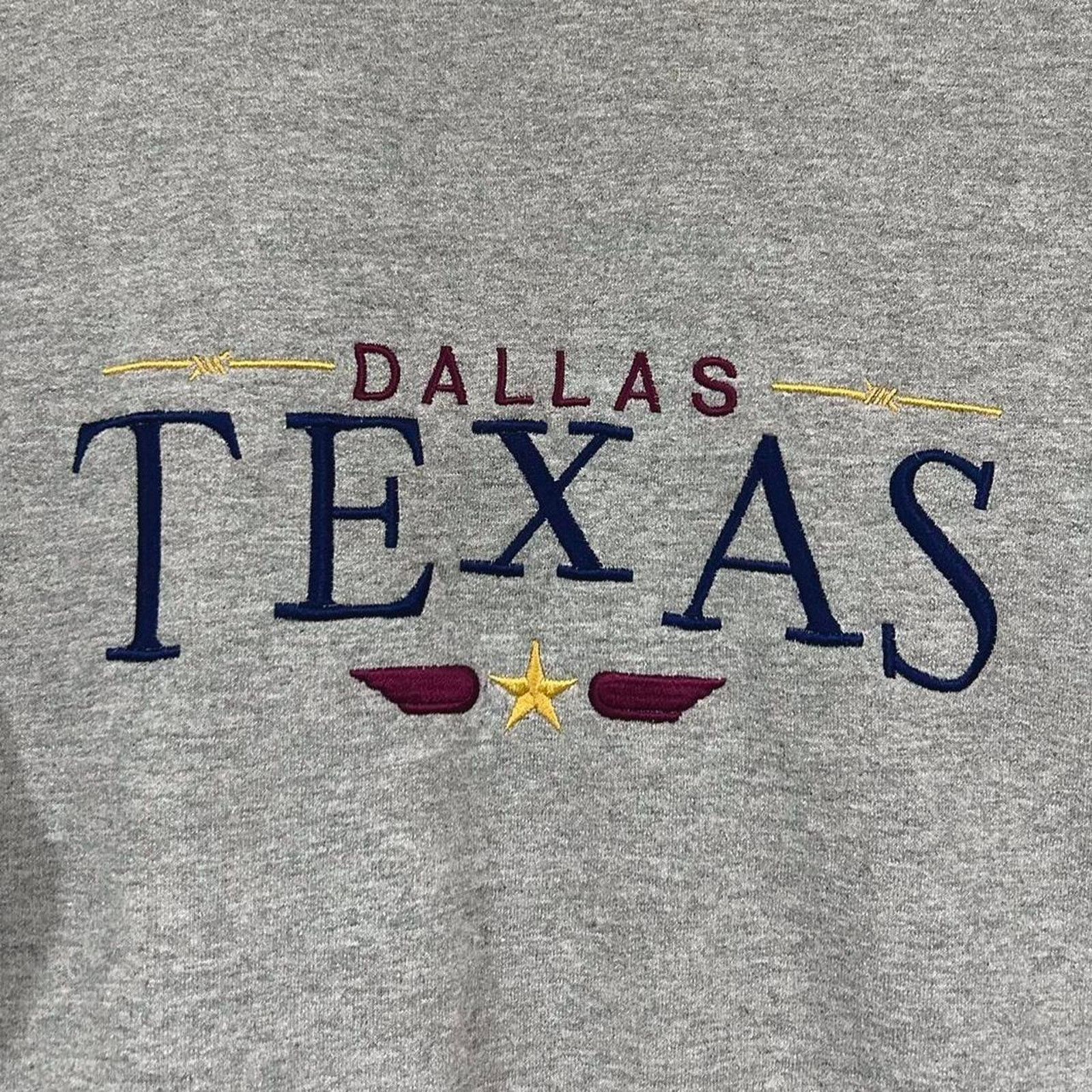 Gildan Dallas Texas Embroidered Crewneck Sweatshirt Size US M / EU 48-50 / 2 - 2 Thumbnail