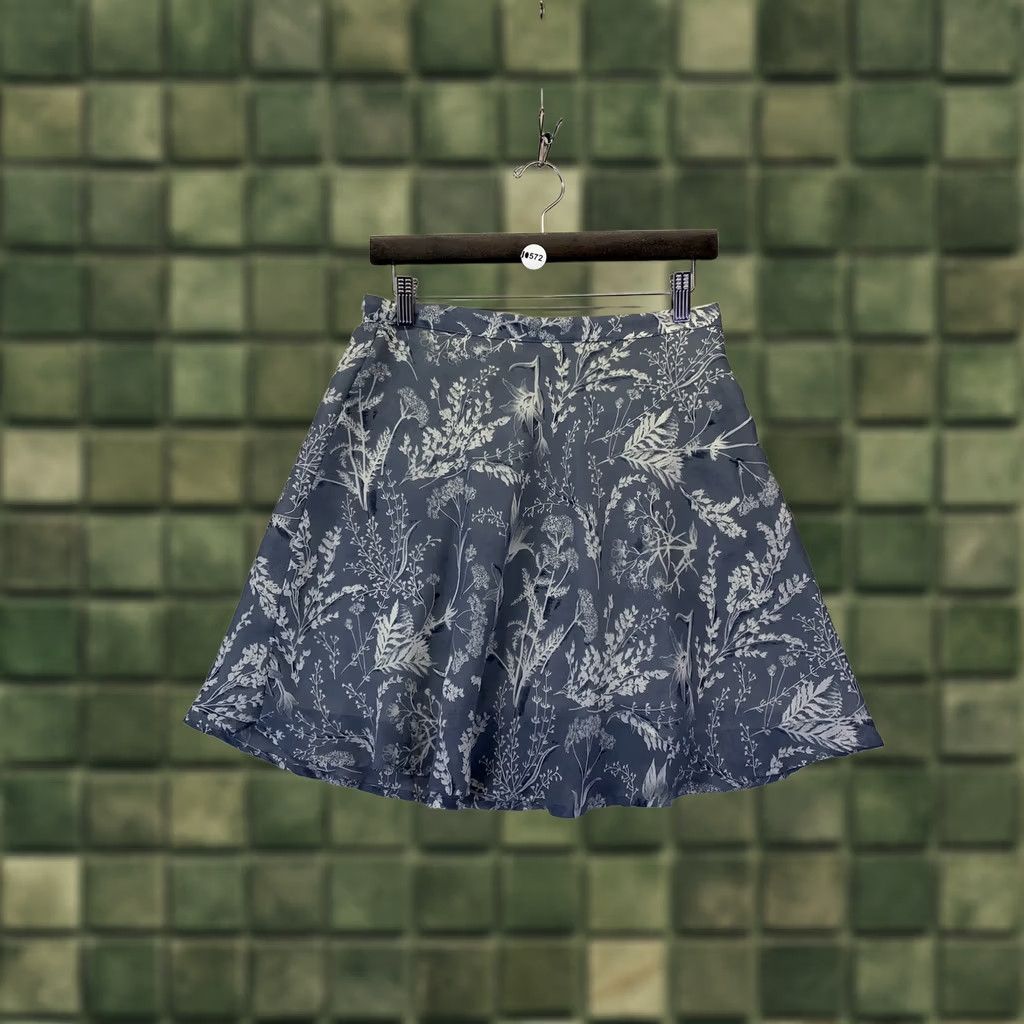 Vintage VINTAGE Jonathan Martin Skirt Floral Chiffon Gray Fit & Flare Size 11 Juniors Women 90s Party/Cocktail Vintage 90s Style Womens Size 32" / US 10 / IT 46 - 1 Thumbnail