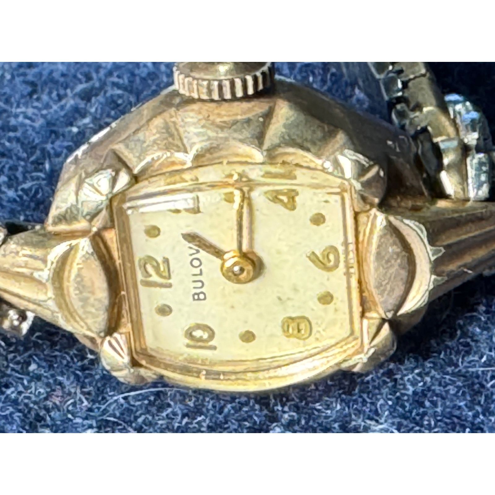 Bulova Bulova Vintage Ladies Wrist Watch (needs battery) Size ONE SIZE - 1 Thumbnail