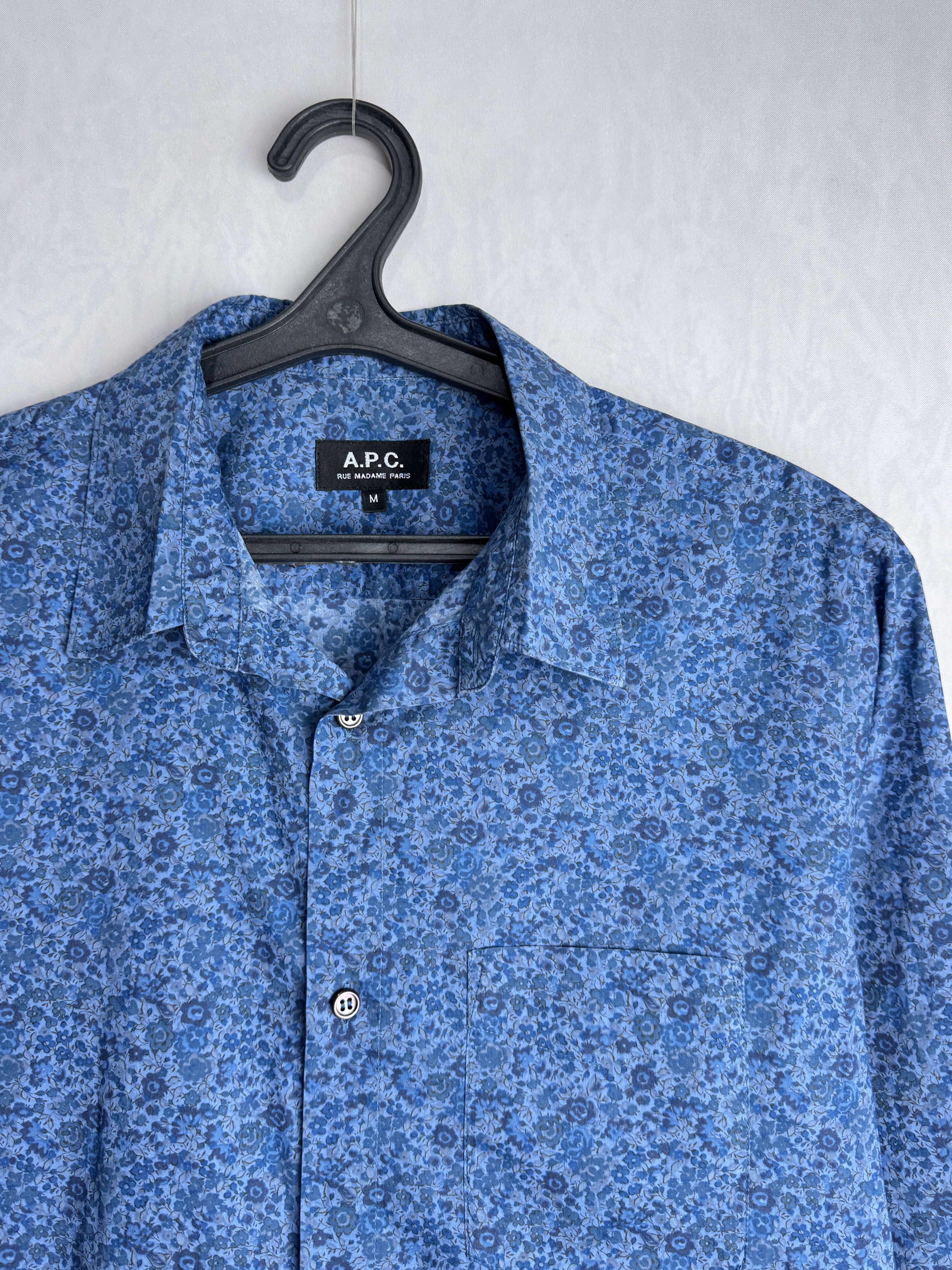 A.P.C. A.P.C. men’s floral cotton button up shirt Size US M / EU 48-50 / 2 - 11 Thumbnail