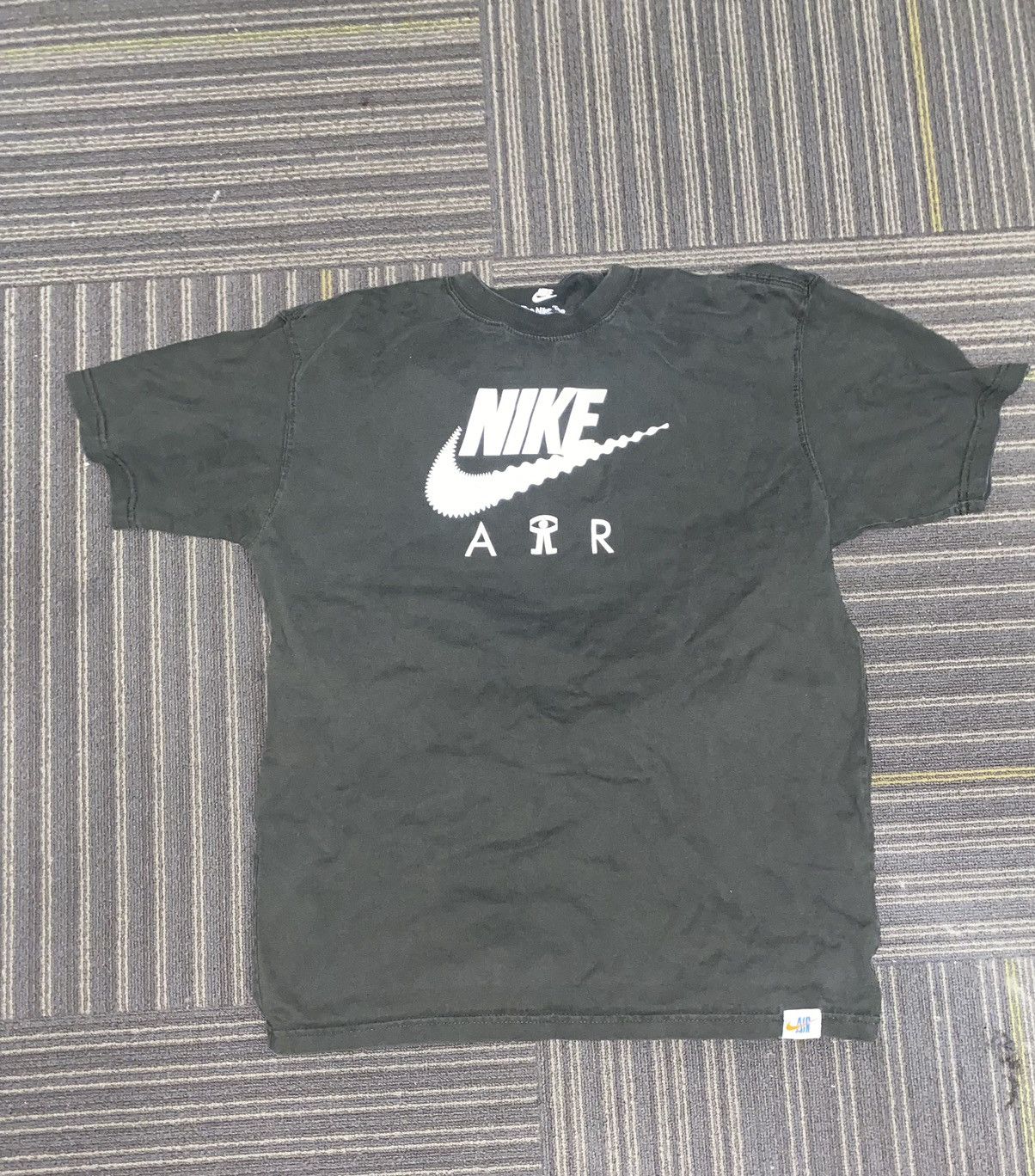 Nike × Vintage Nike graphic tshirt Size US S / EU 44-46 / 1 - 2 Thumbnail