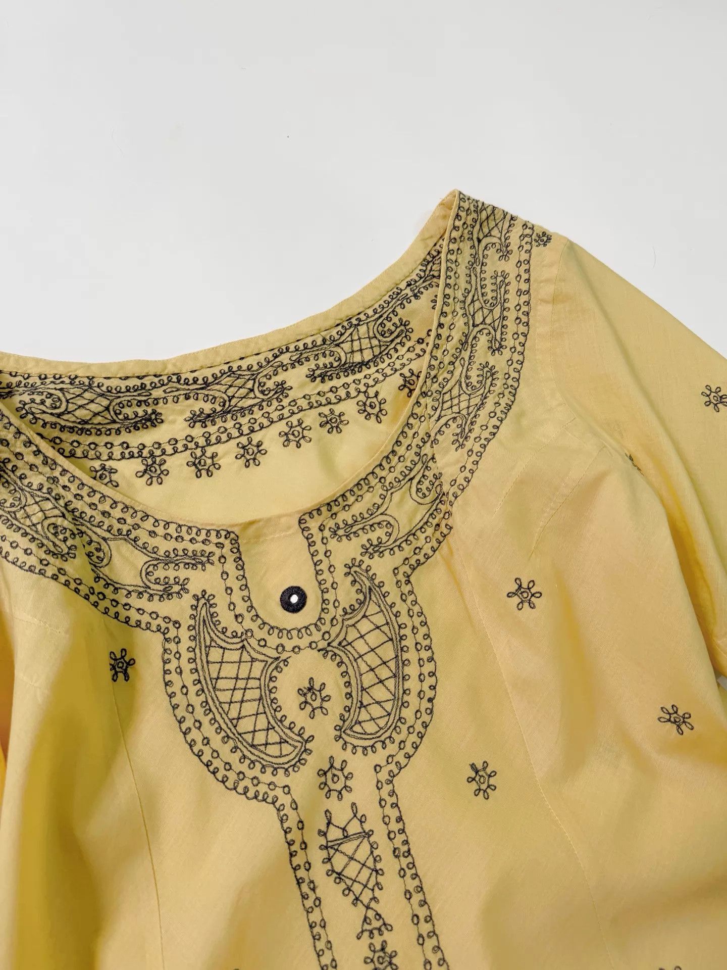 Issey Miyake Issey Miyake Haat Pale Yellow Embroidered SS 2 Size XS / US 0-2 / IT 36-38 - 3 Thumbnail