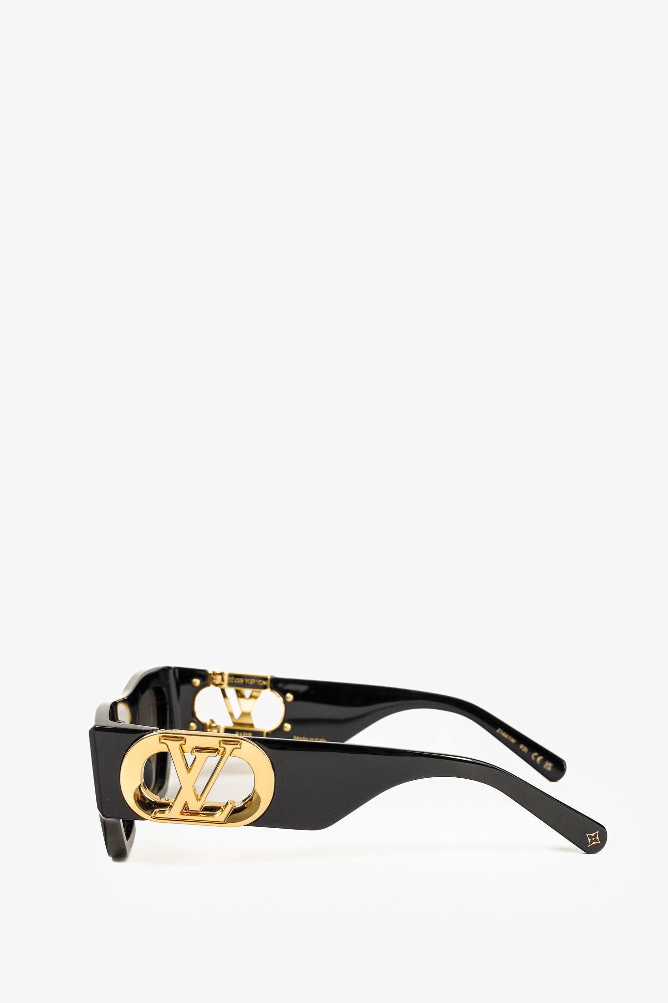Louis Vuitton Louis Vuitton Link Golden Logo Cat Eye Black Sunglasses Size ONE SIZE - 4 Thumbnail