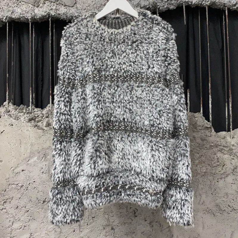 Chanel Chanel Color-blocked Long Sleeve Sweater 0089 Size ONE SIZE - 1 Thumbnail