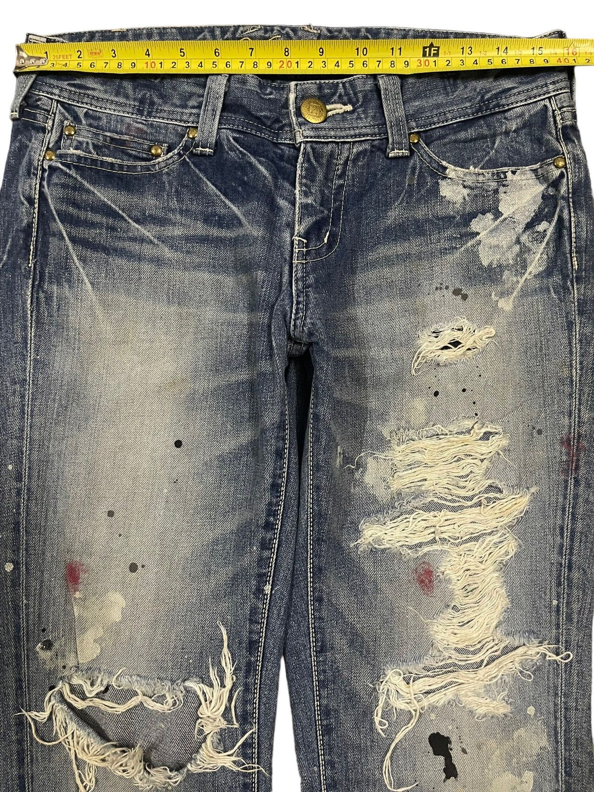 Vanquish Vintage Japan Vanquish Paint Splatter Distressed Jeans Size US 31 - 9 Thumbnail