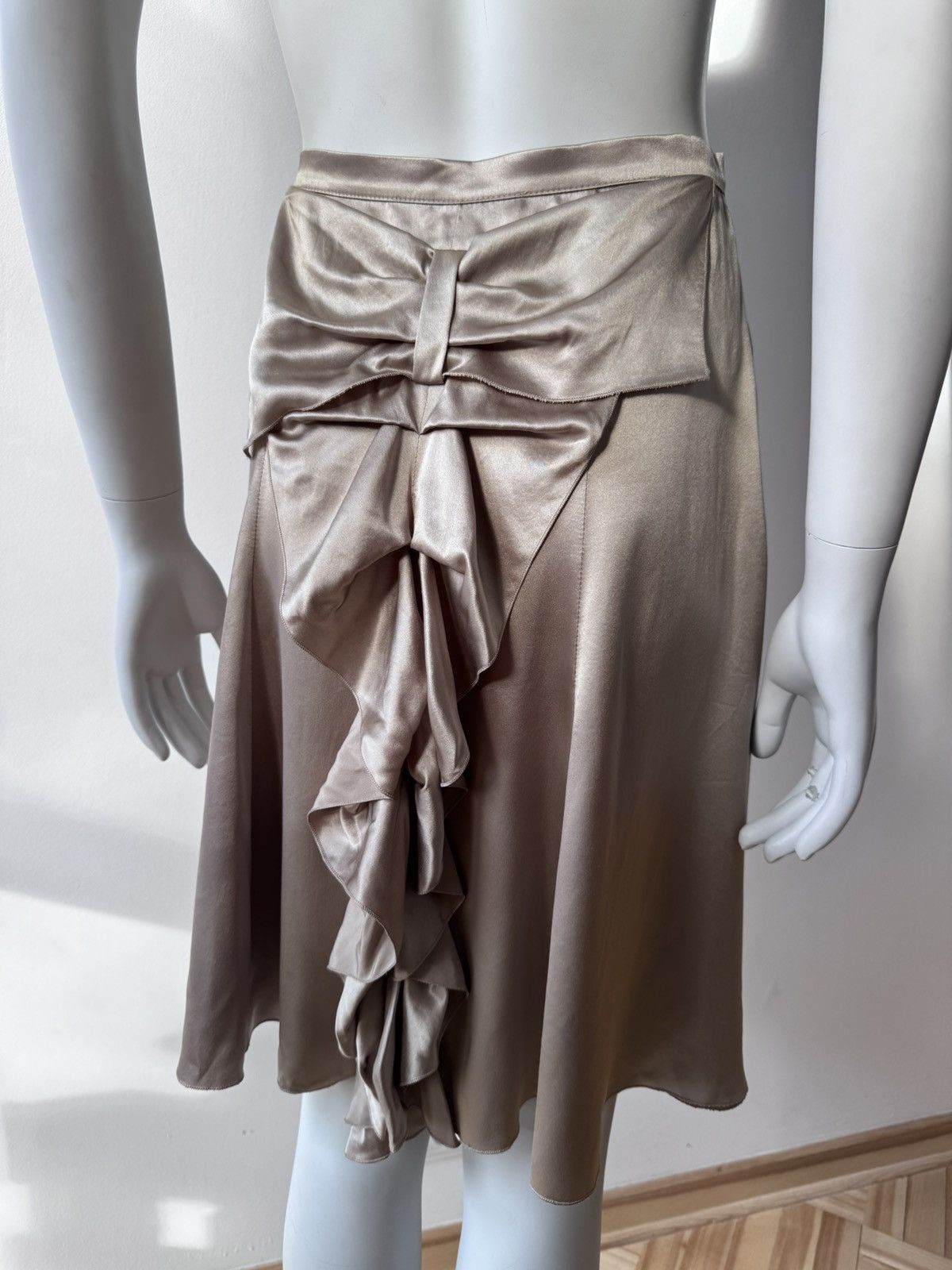 Blumarine Blumarine Silk Skirt Size 27" / US 4 / IT 40 - 3 Thumbnail