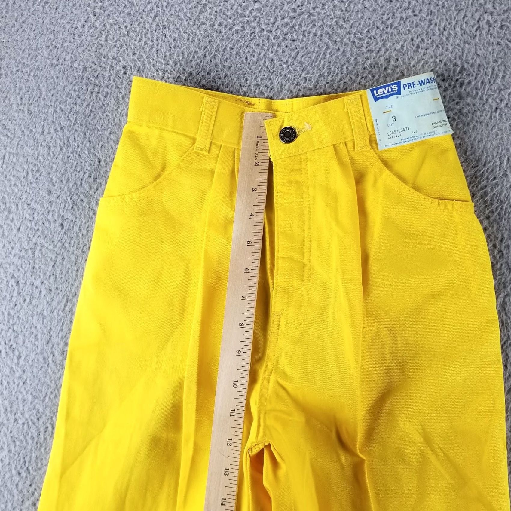 Levi's Levi's Jeans Woman 23x30 SF 378 Yellow Denim High Rise 70s Vintage White Tab NWT Size 40" / US 18 - 3 Thumbnail