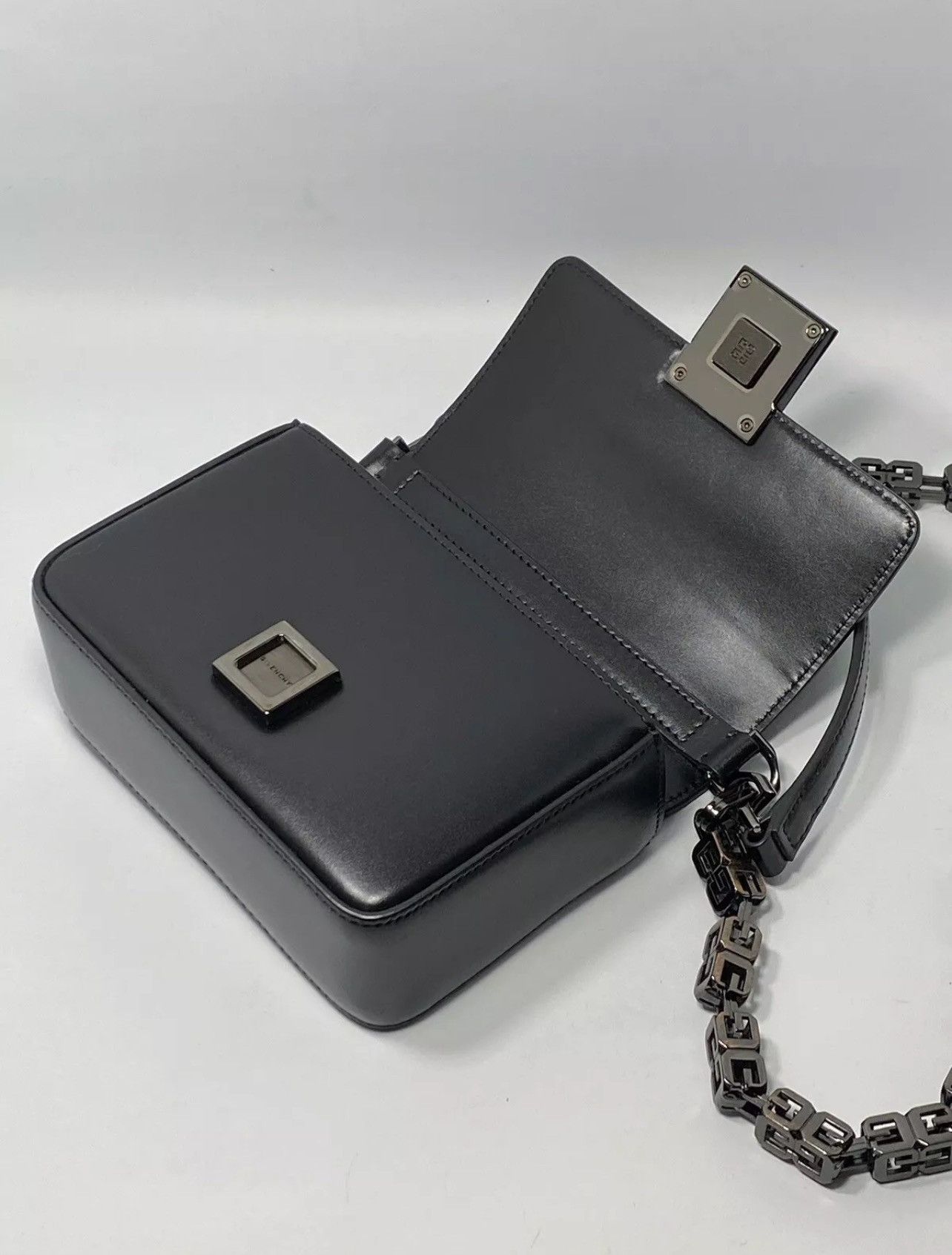 Givenchy Givenchy Small 4G Bag In Box Leather With Chain Size ONE SIZE - 10 Thumbnail
