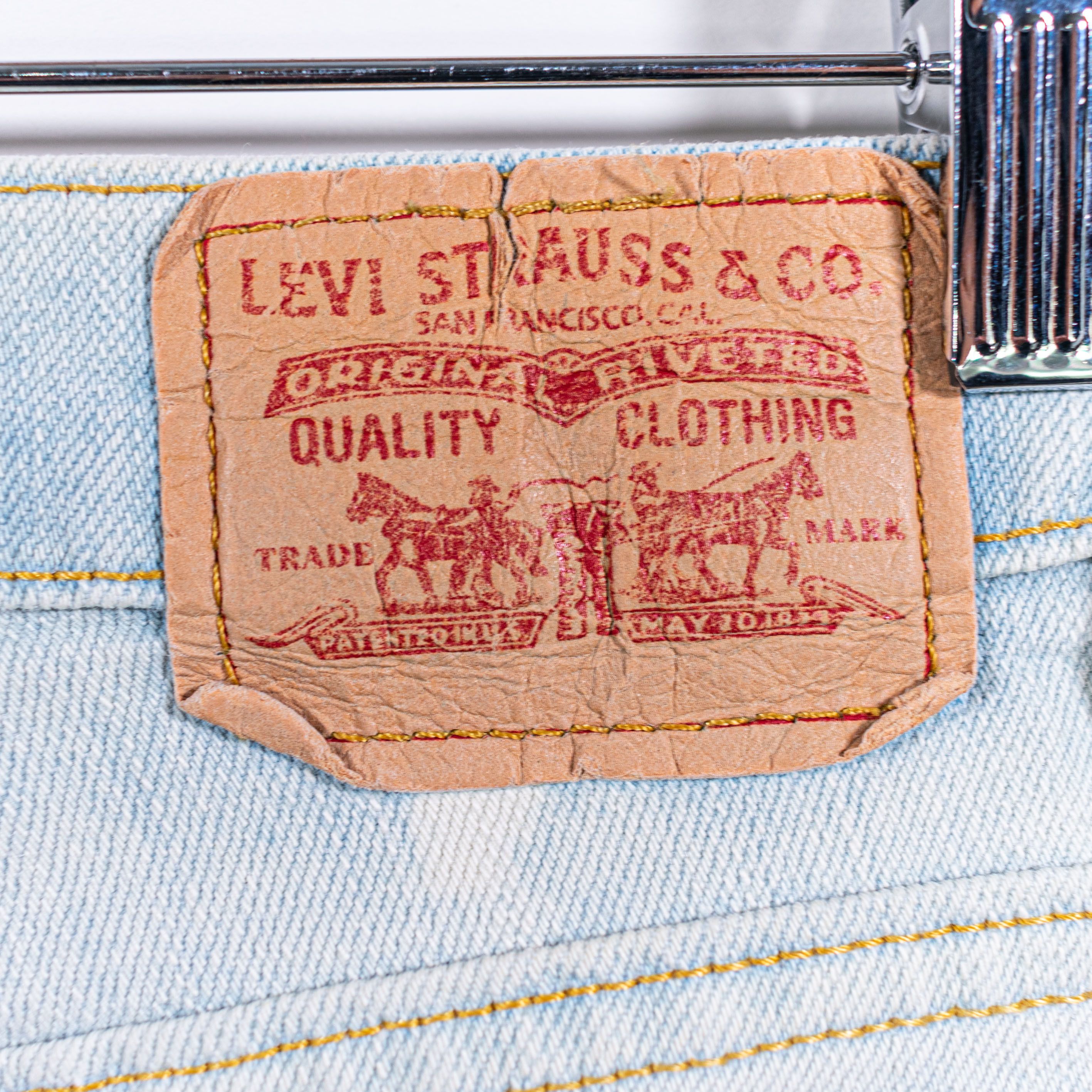 Levi's Levis 550 Relaxed Tapered Jeans Custom Embroidered Flower Size 29" - 7 Thumbnail