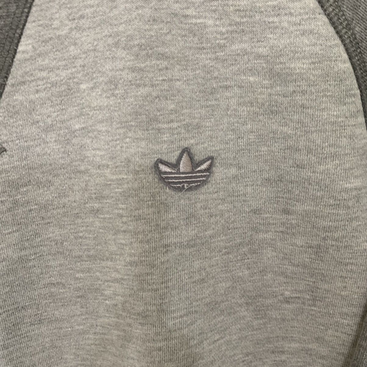 Adidas × Vintage Adidas Vintage Sweatshirt Small Logo Patches Rare Small Size US S / EU 44-46 / 1 - 4 Thumbnail