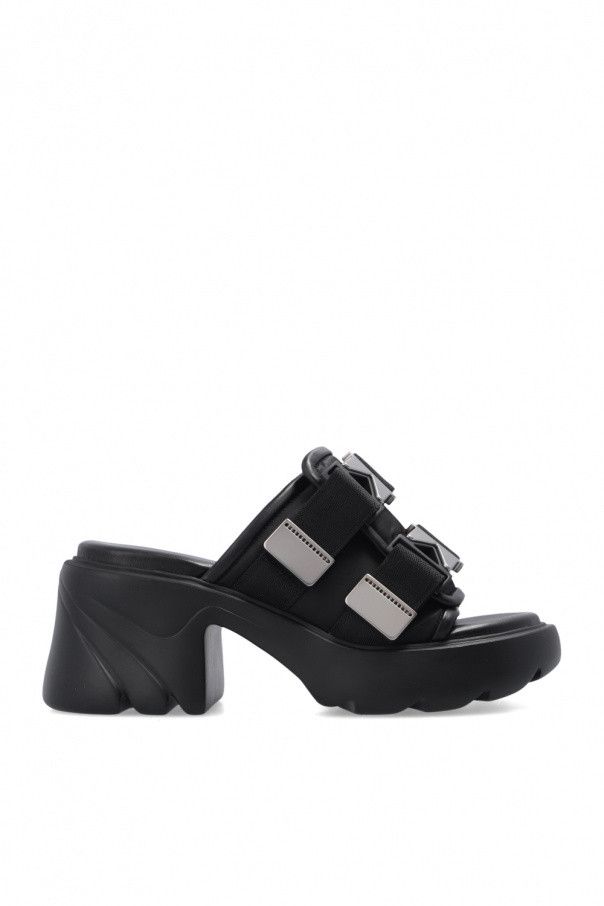 o1n1vont1024 Flash Sandals in Black