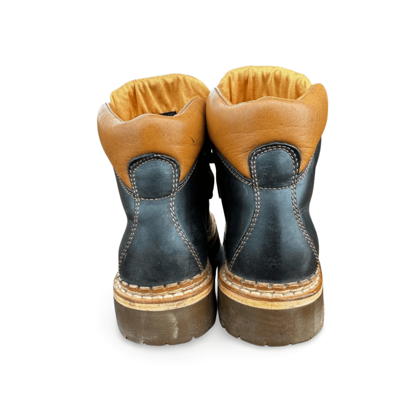 Handmade Women's Hiking Boots by A.R.T. Unworn, Size 37 EU US 5 Size US 5 / IT 35 - 7 Thumbnail