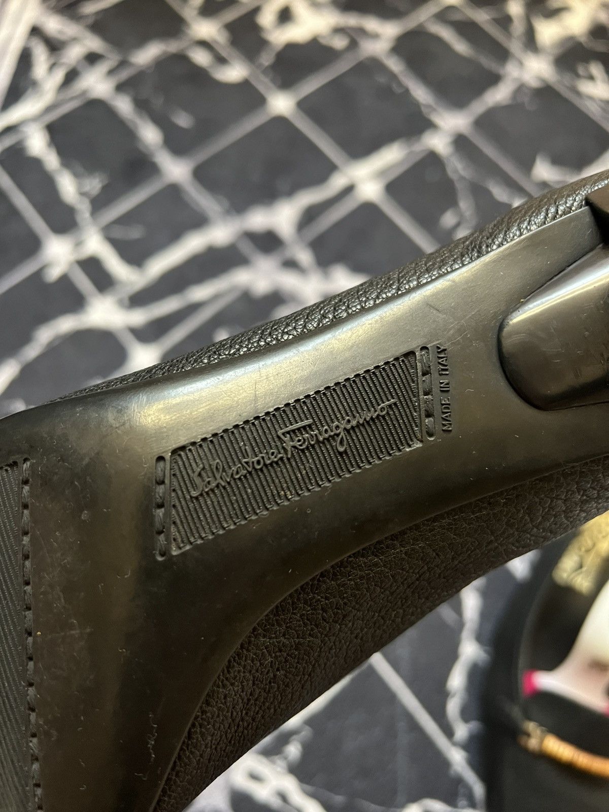 Salvatore Ferragamo Salvatore Ferragamo women heel shoes 9 size flats mules Size US 9 / IT 39 - 7 Thumbnail